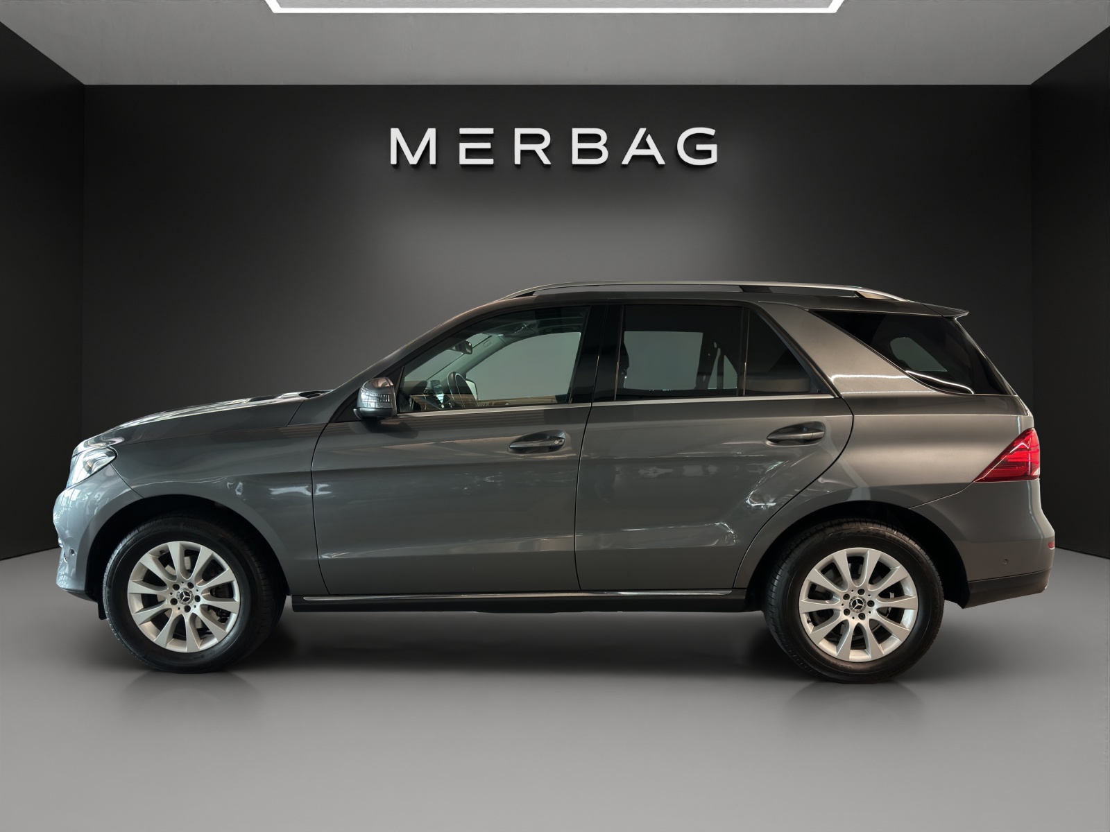 MERCEDES-BENZ GLE 250 d 4Matic-image-2