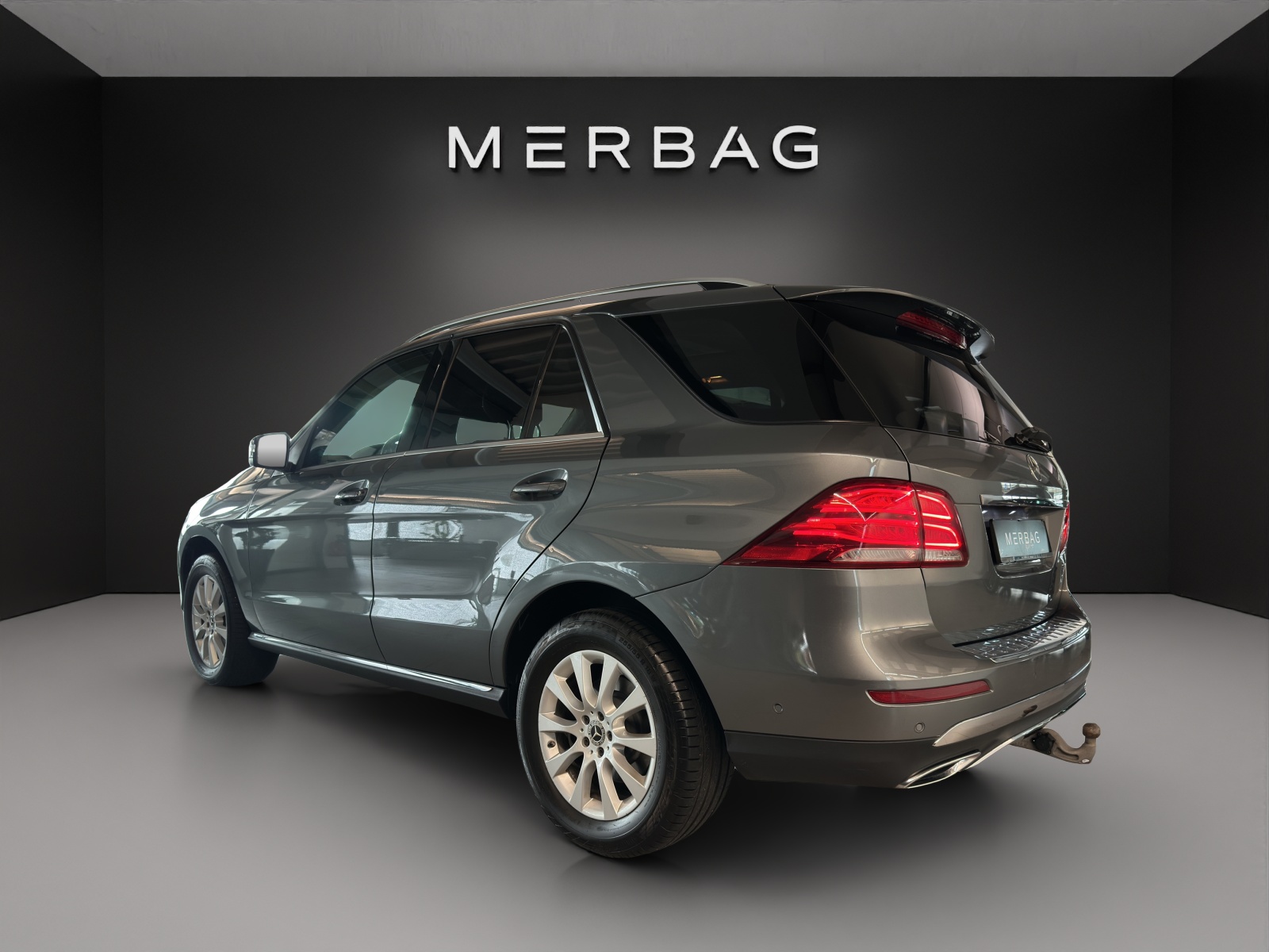 MERCEDES-BENZ GLE 250 d 4Matic-image-3