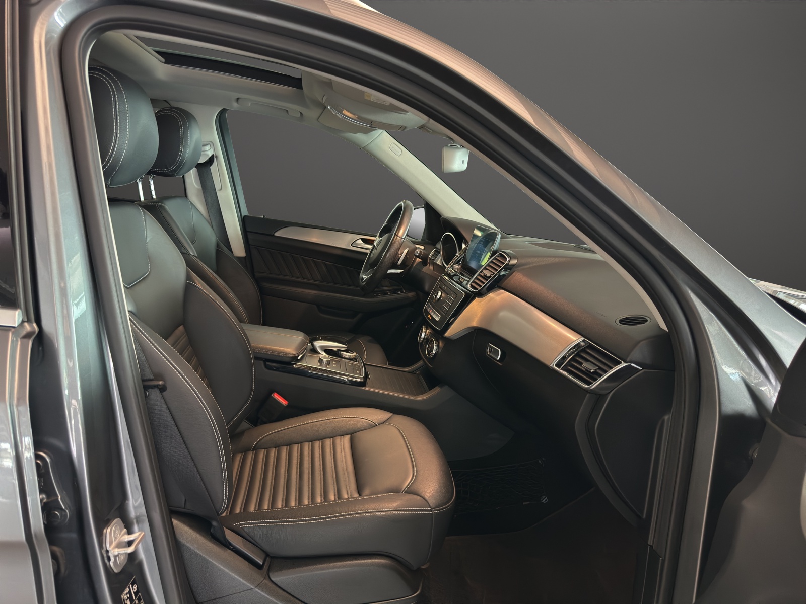 MERCEDES-BENZ GLE 250 d 4Matic-image-10
