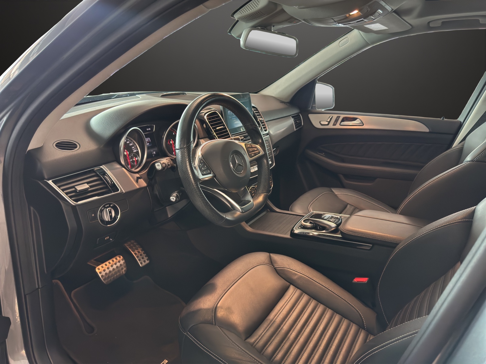 MERCEDES-BENZ GLE 250 d 4Matic-image-8