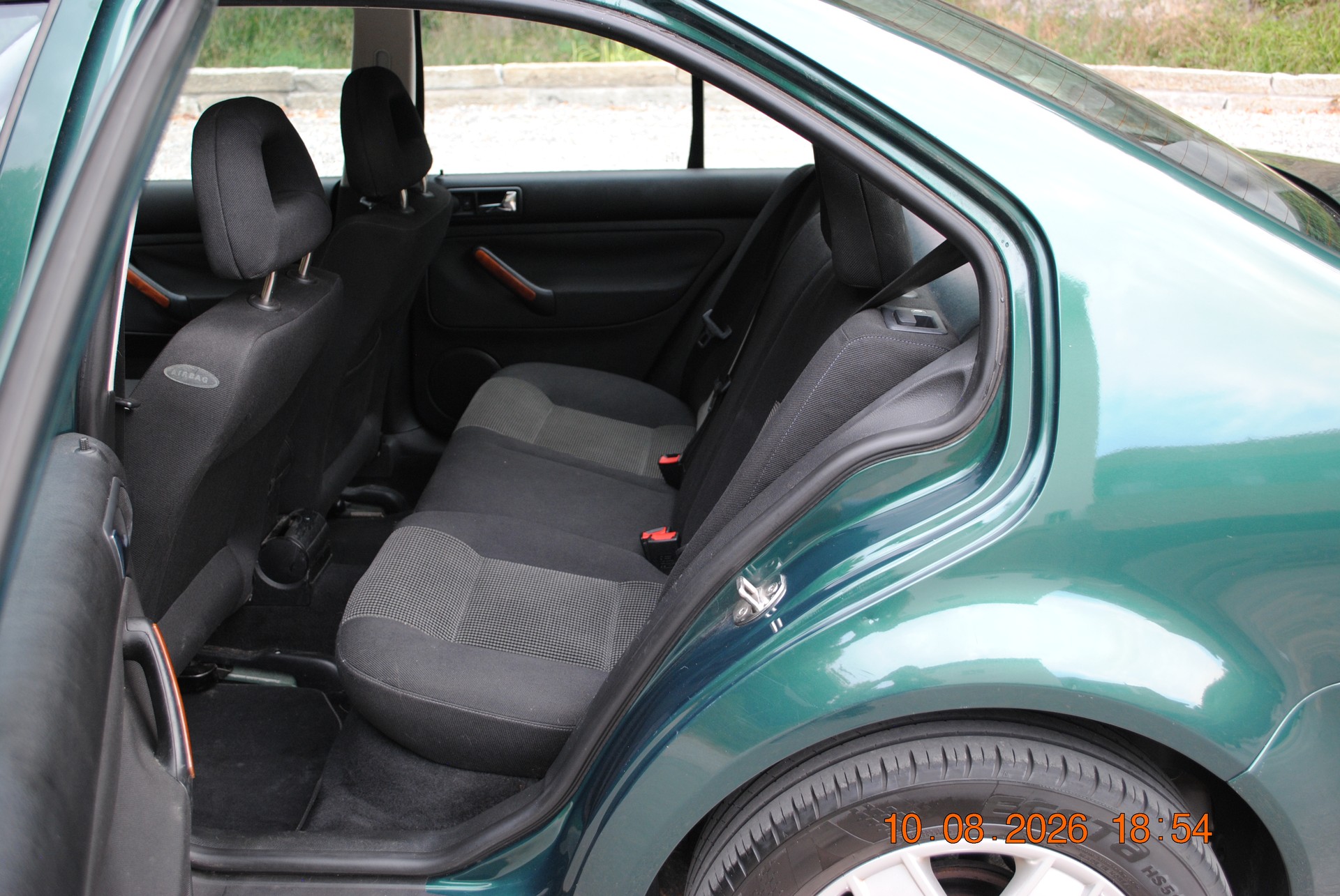 VW Bora 2.3 Highline-image-11