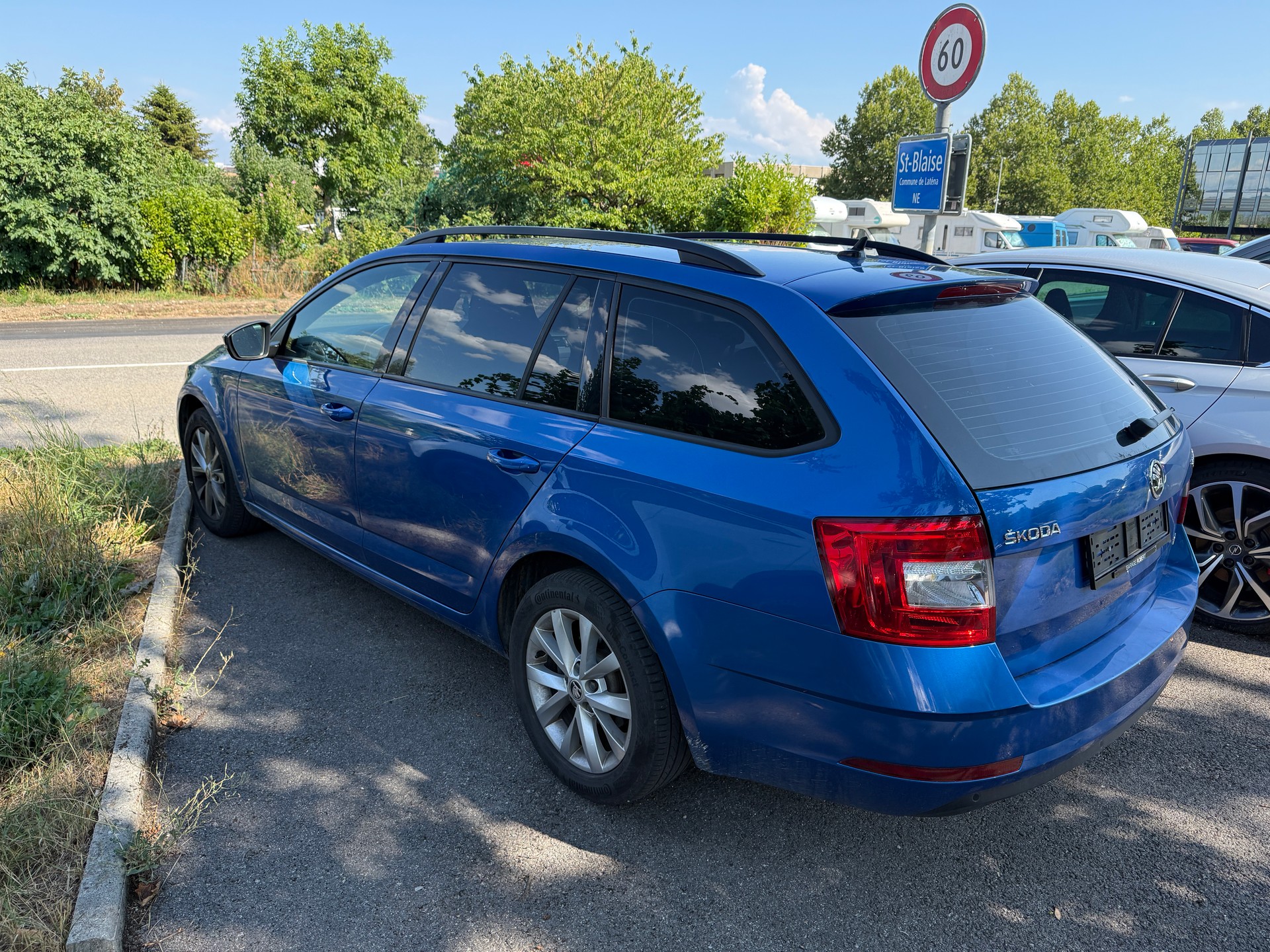 SKODA Octavia Combi 2.0 TSI Style 4x4 DSG-image-8