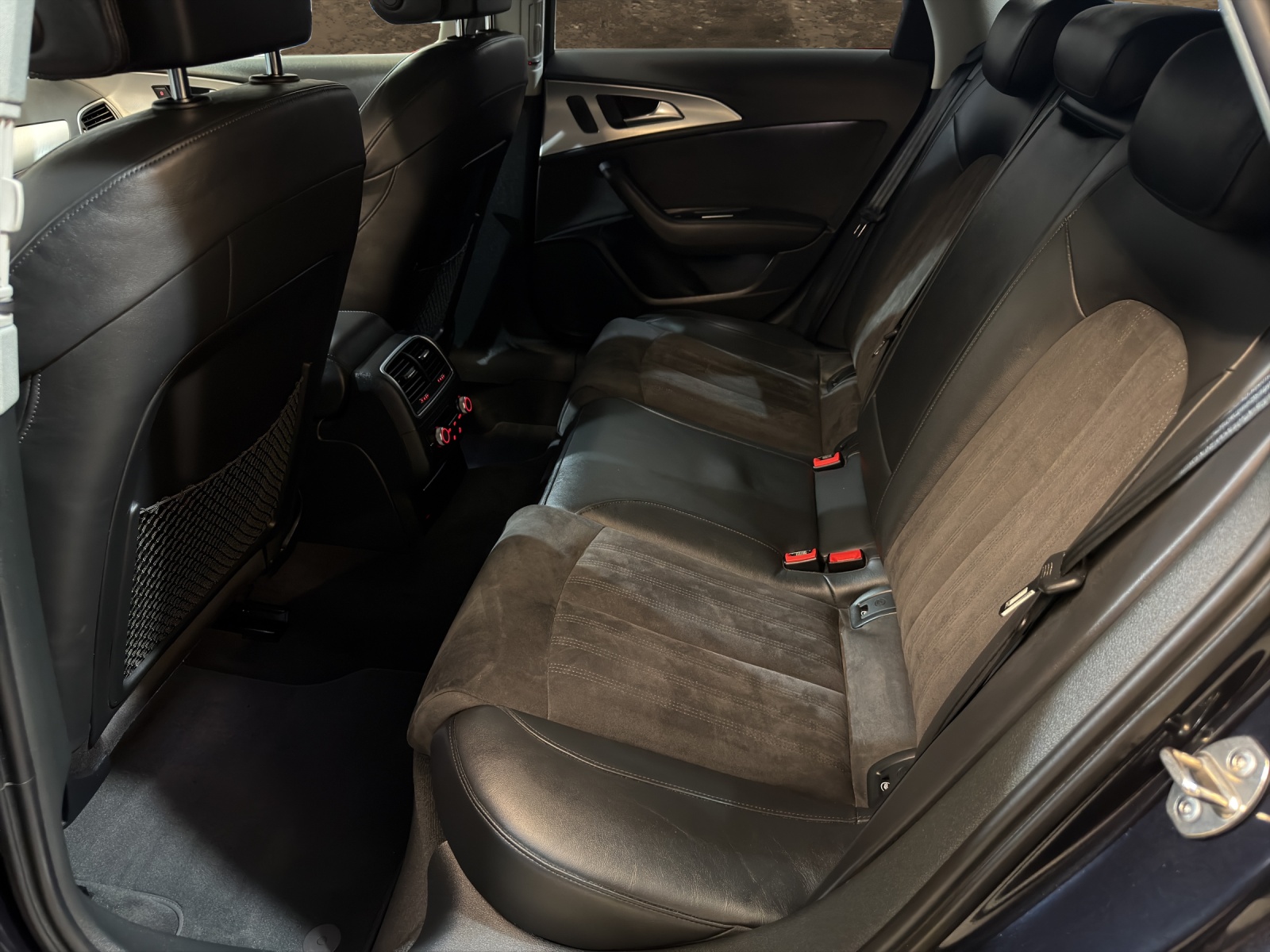 AUDI A6 Avant 3.0 TDI V6 quattro S-tronic-image-13