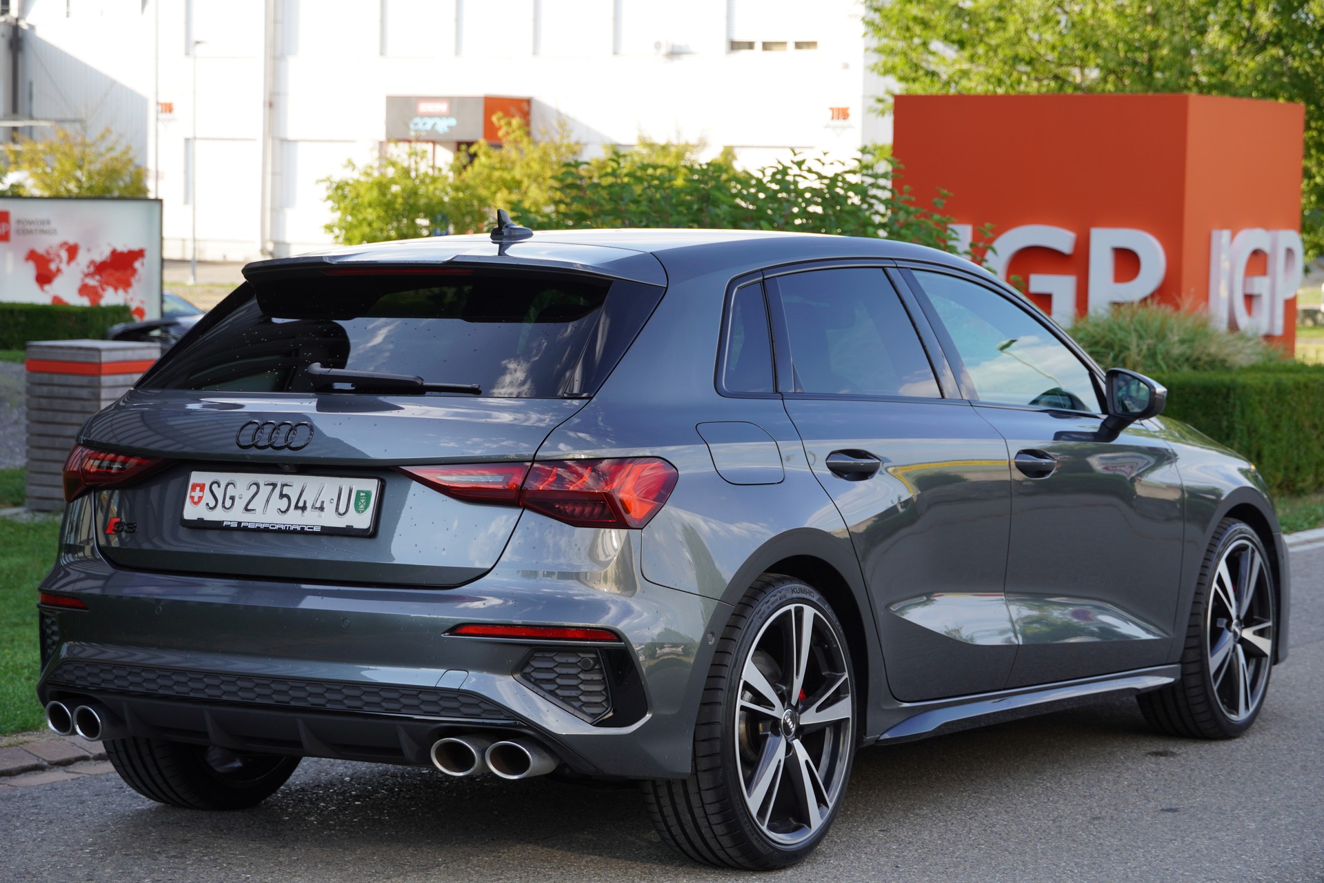 AUDI S3 Sportback 2.0 TFSI quattro S-tronic-image-4
