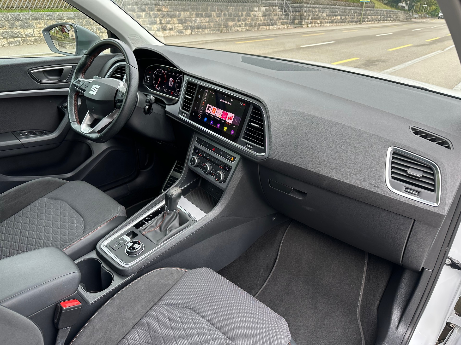 SEAT Ateca 2.0 TSI Hola FR 4Drive DSG-image-10