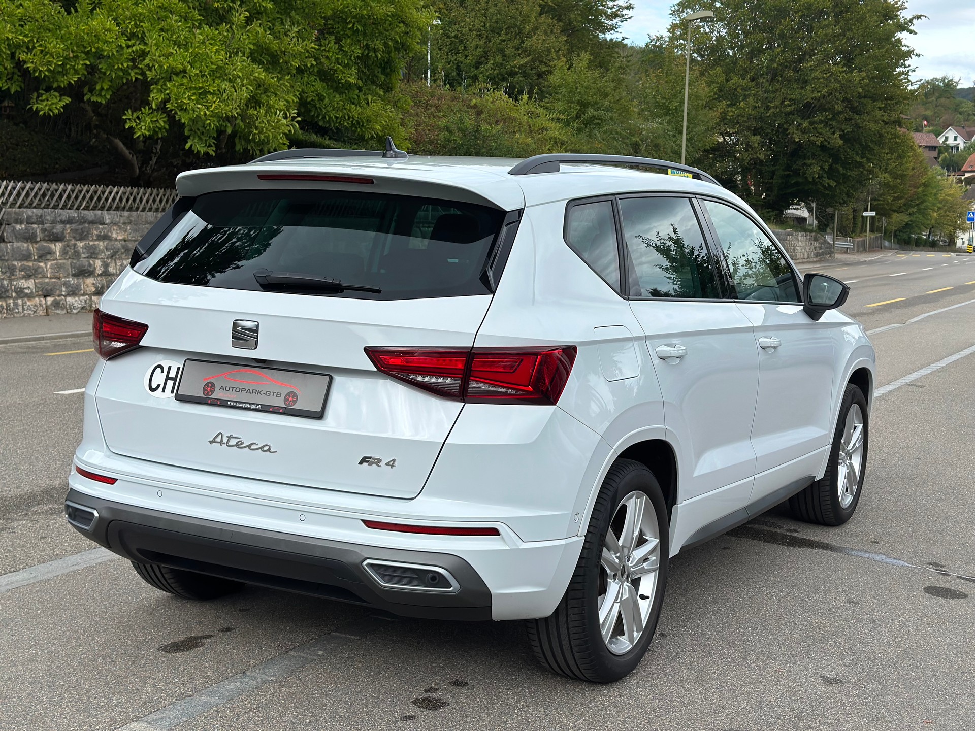 SEAT Ateca 2.0 TSI Hola FR 4Drive DSG-image-6