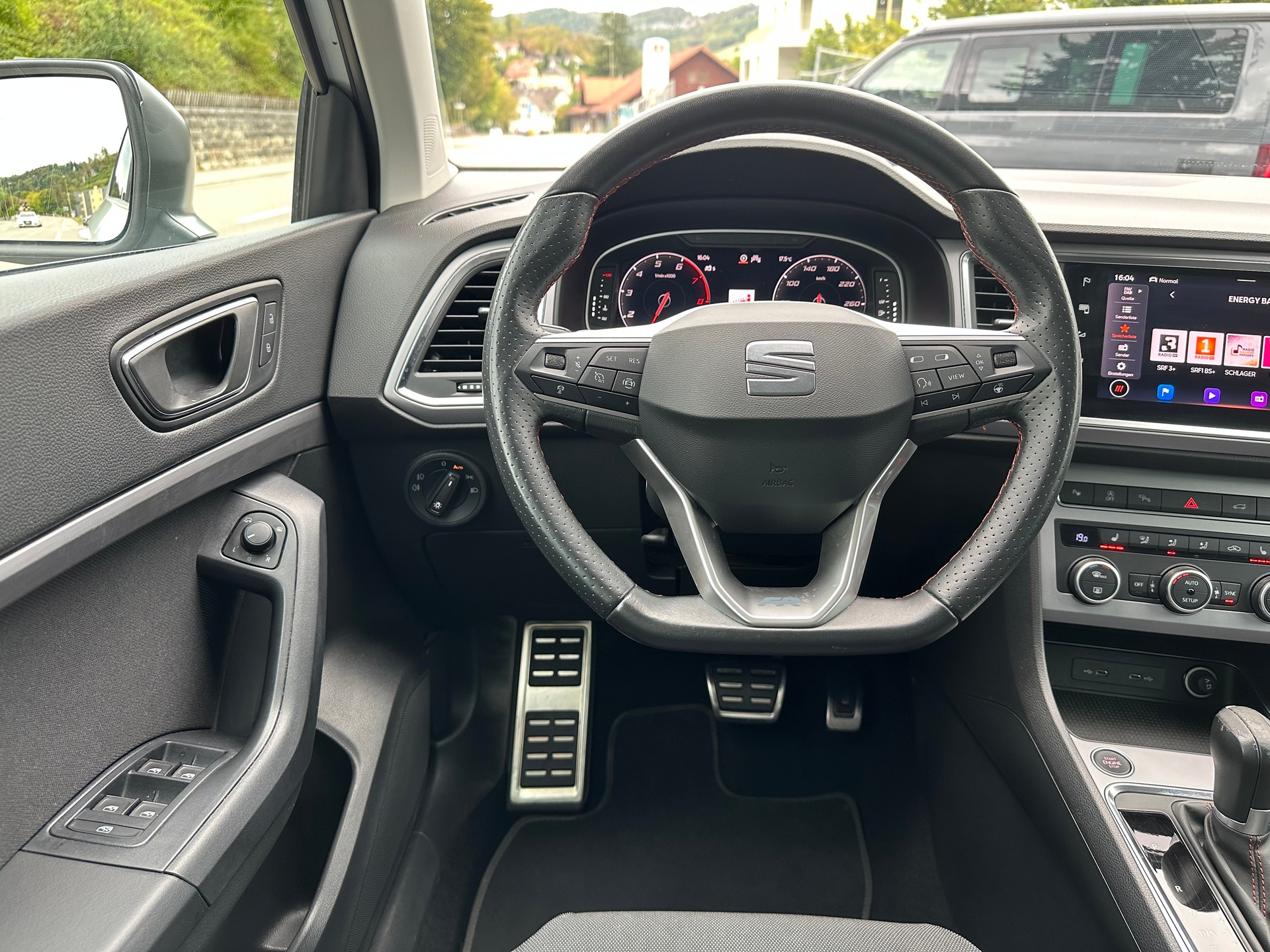 SEAT Ateca 2.0 TSI Hola FR 4Drive DSG-image-13