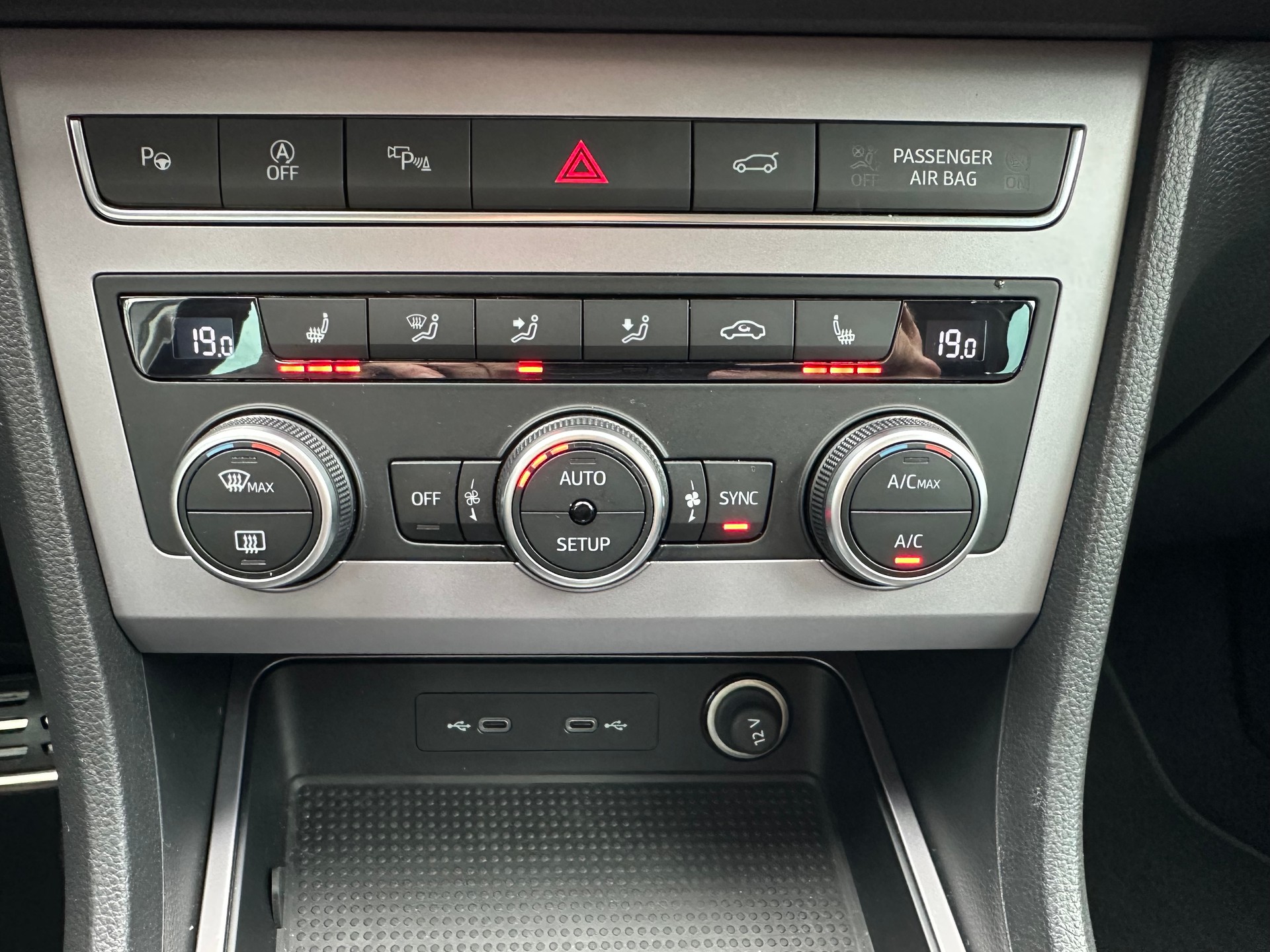 SEAT Ateca 2.0 TSI Hola FR 4Drive DSG-image-21