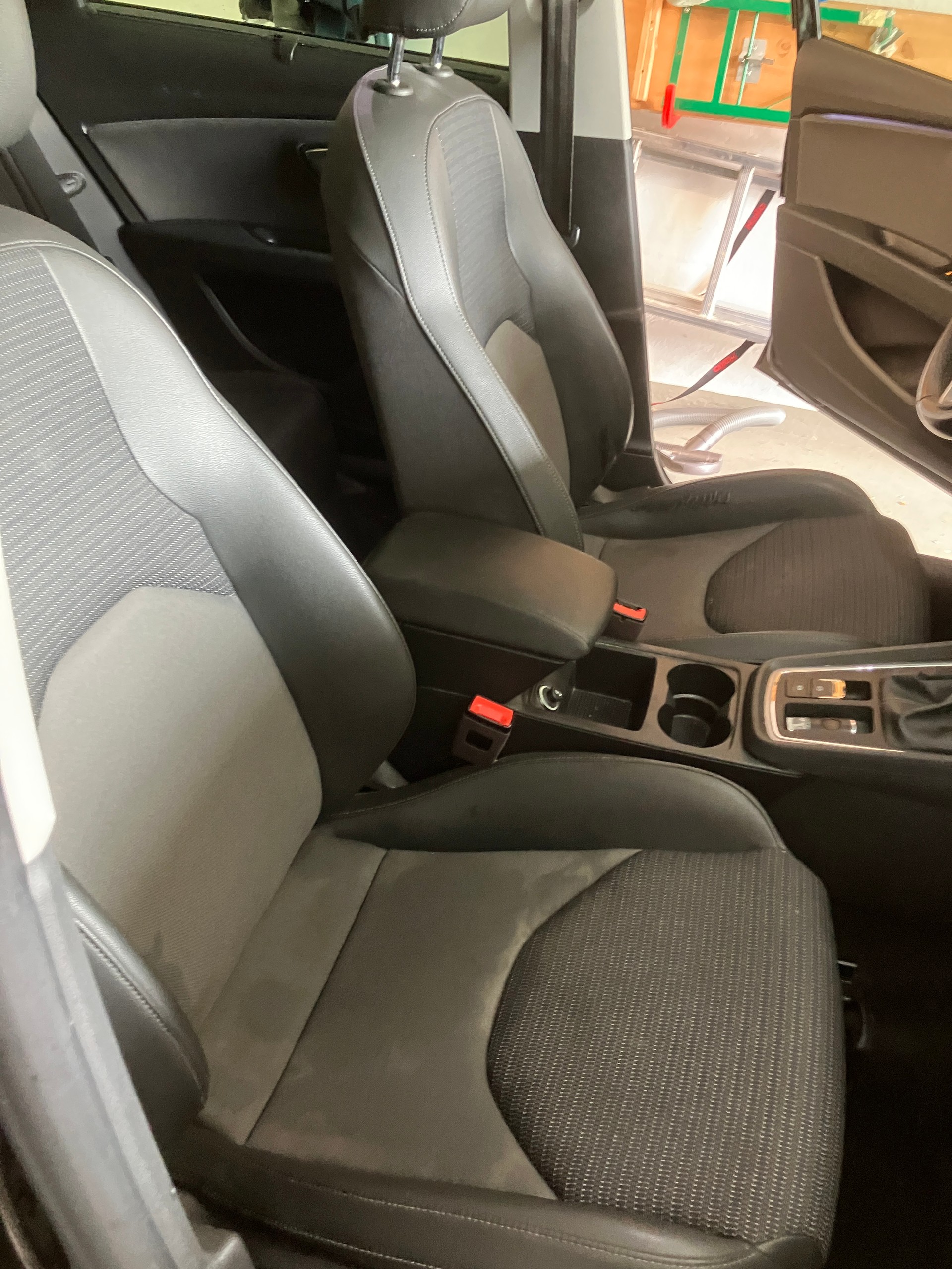 SEAT 1.4 TSI ST-image-3
