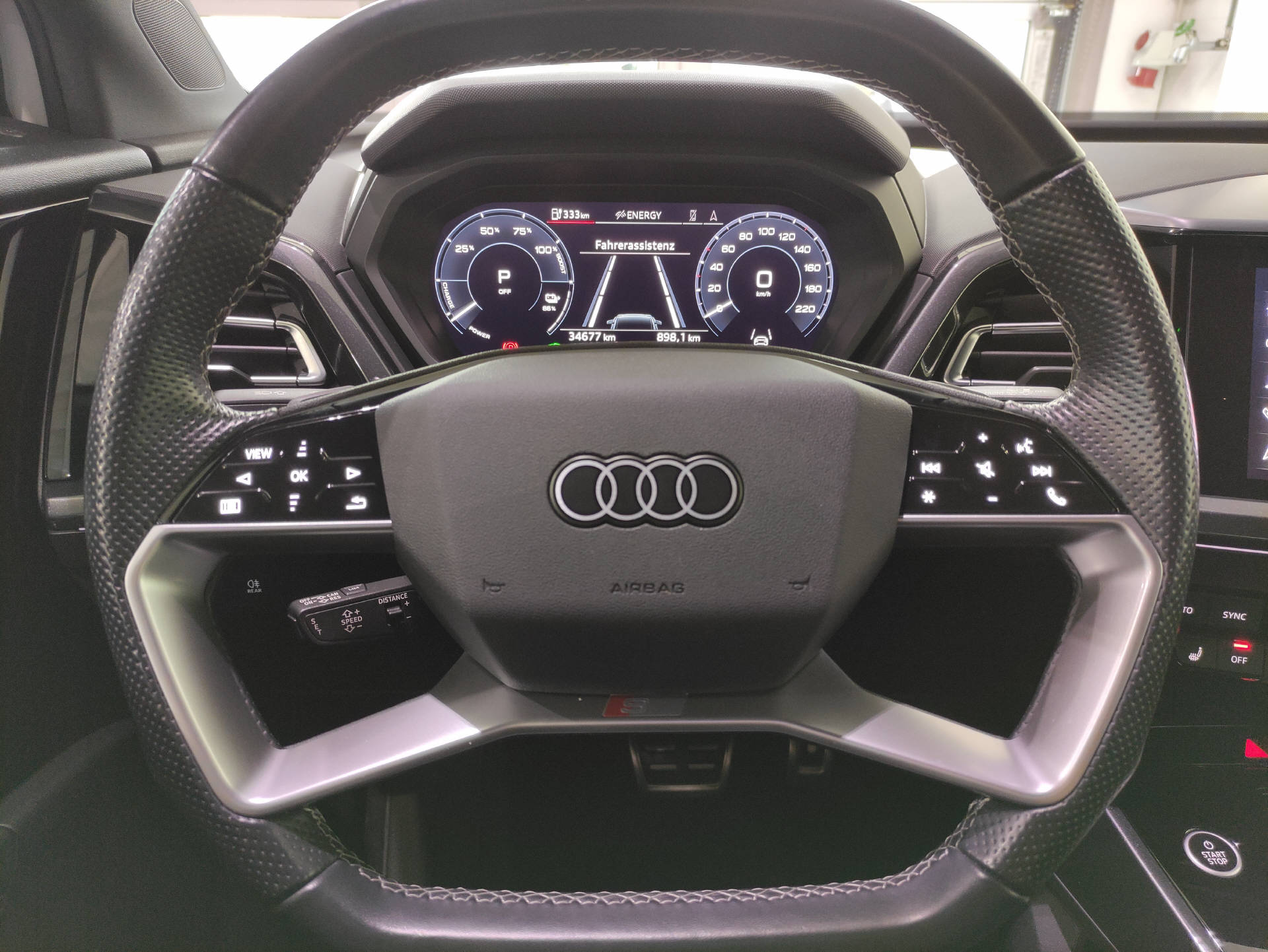 AUDI Q4 e-tron S-Line 50 quattro-image-7