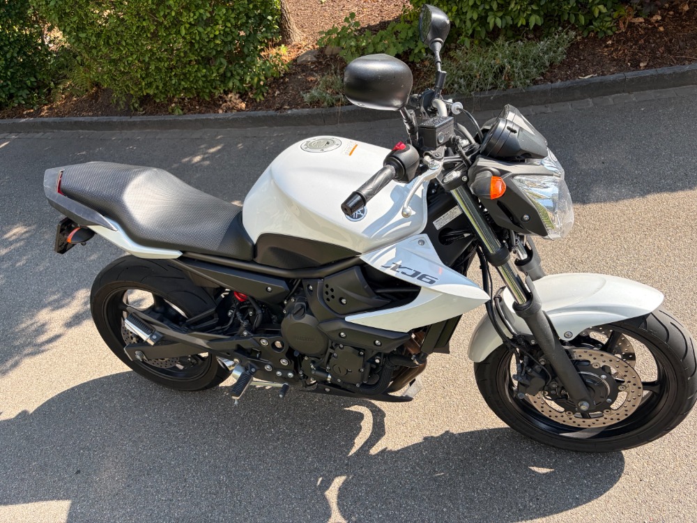 YAMAHA XJ 6 N ABS