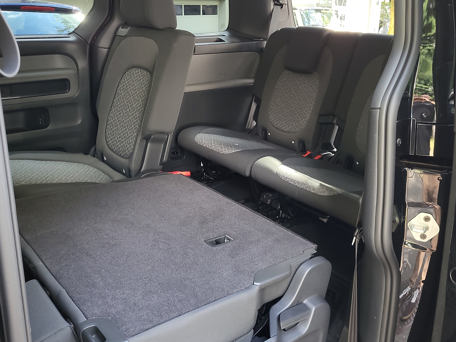 VW ID Buzz Pro 4Motion kurz 340PS-image-21