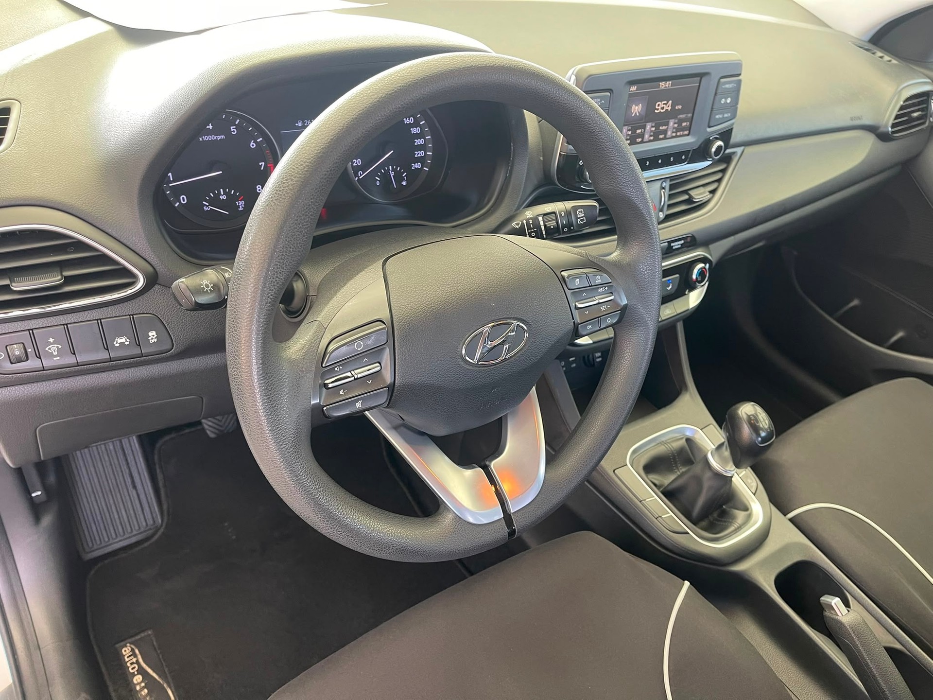 HYUNDAI i30 1.4 Origo-image-7
