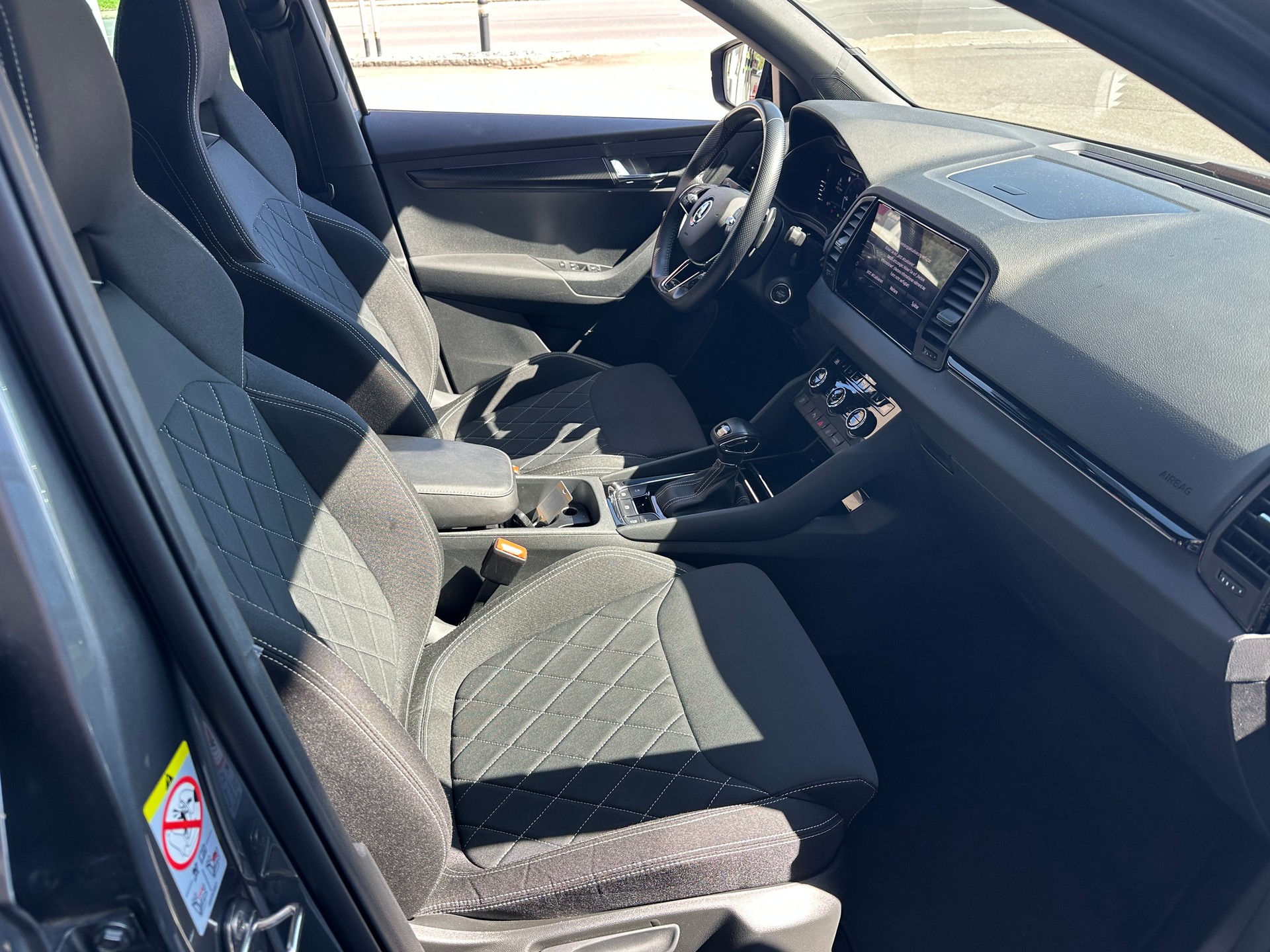 SKODA Karoq 2.0 TDI CR Sport Line 4x4 DSG-image-9