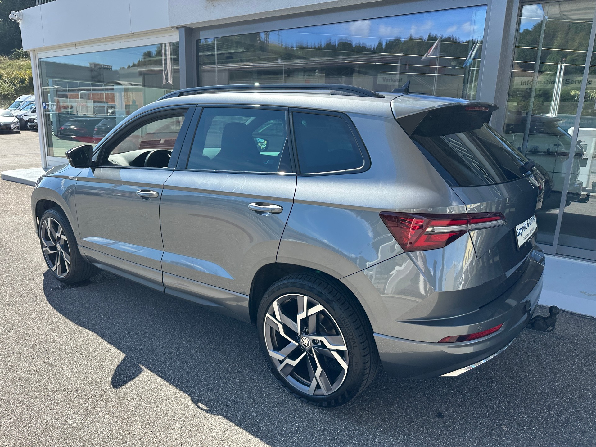 SKODA Karoq 2.0 TDI CR Sport Line 4x4 DSG-image-3