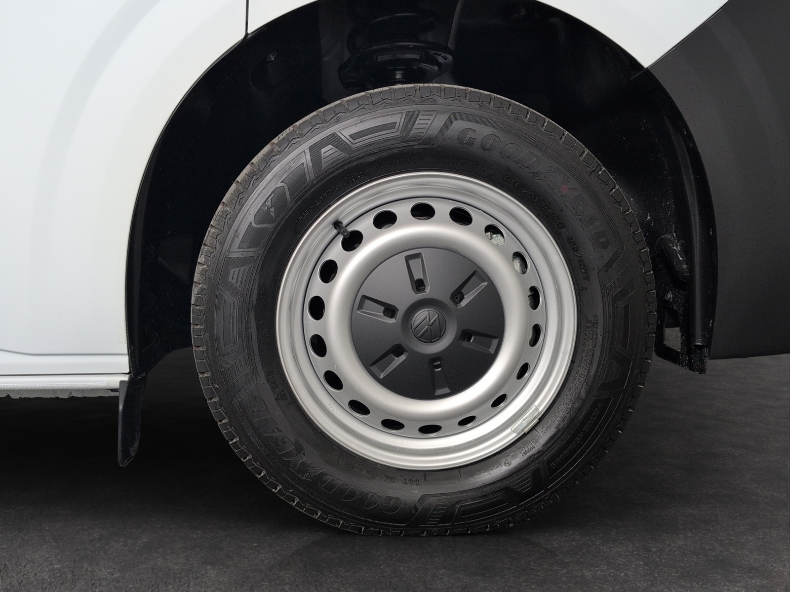 VW Transporter 2.0 TDI Lang Automat-image-4