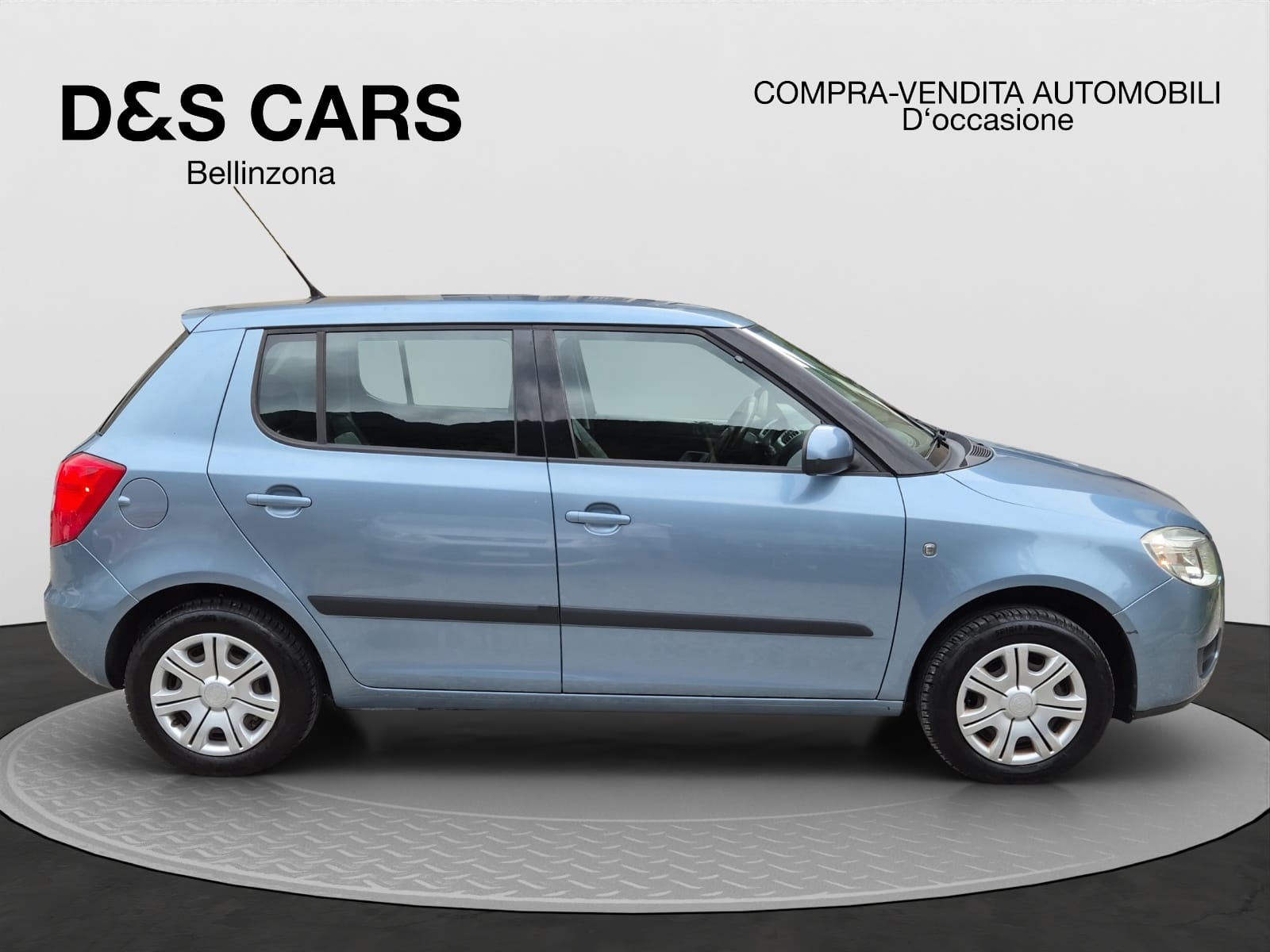 SKODA Fabia 1.2 Entry-image-5
