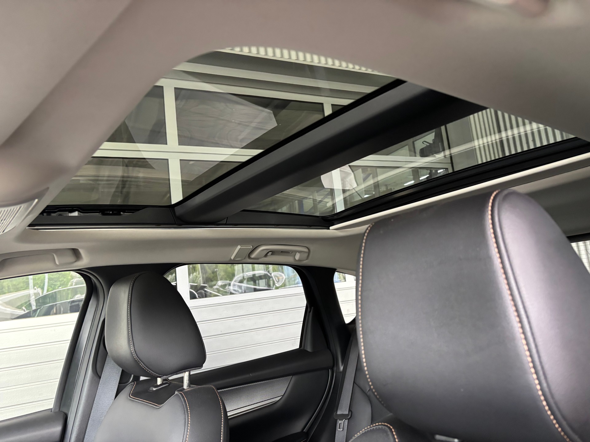 MAZDA CX-60 3.3L e-Skyactiv D 254 MHEV AWD Homura-image-8