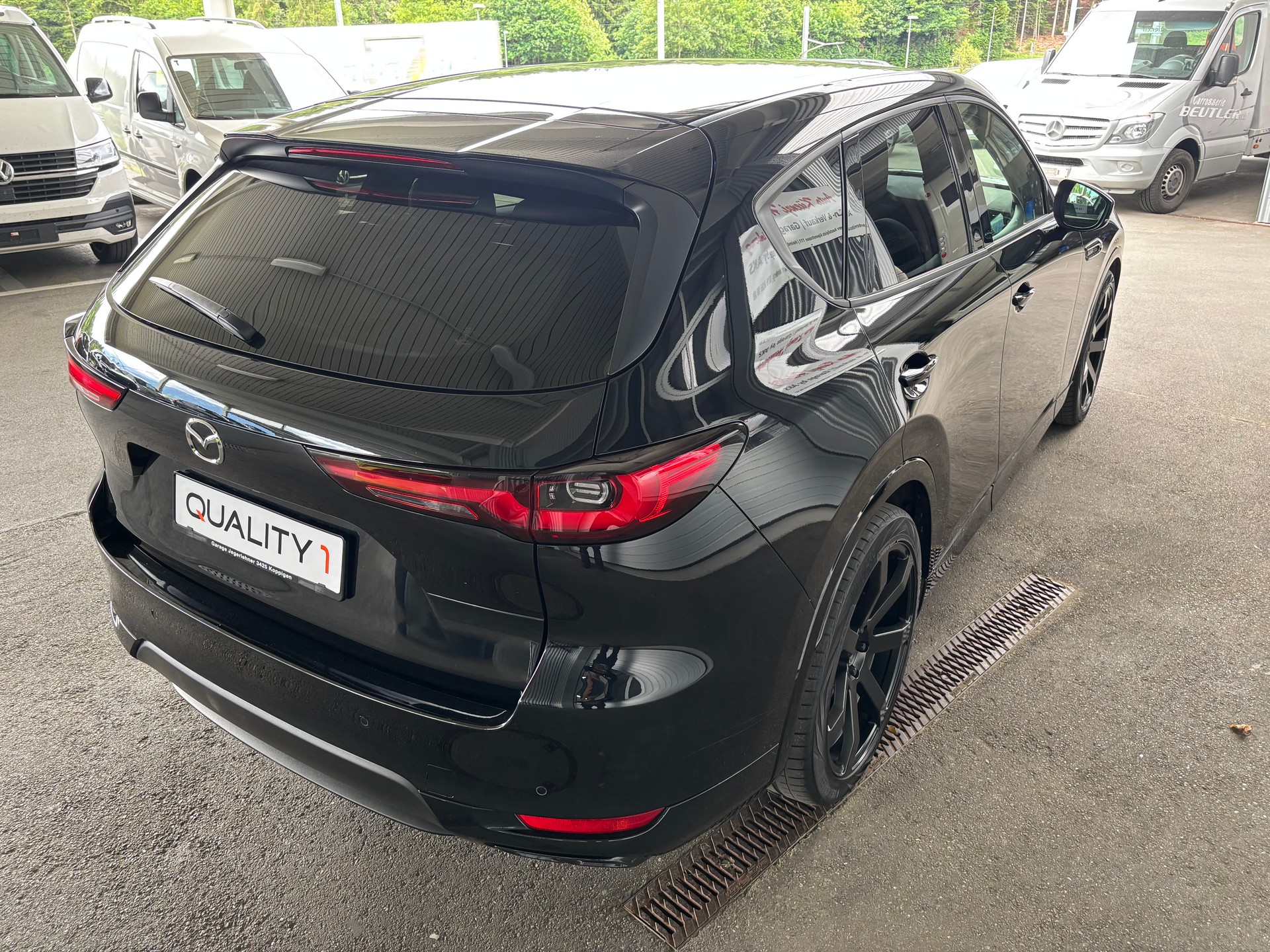 MAZDA CX-60 3.3L e-Skyactiv D 254 MHEV AWD Homura-image-3
