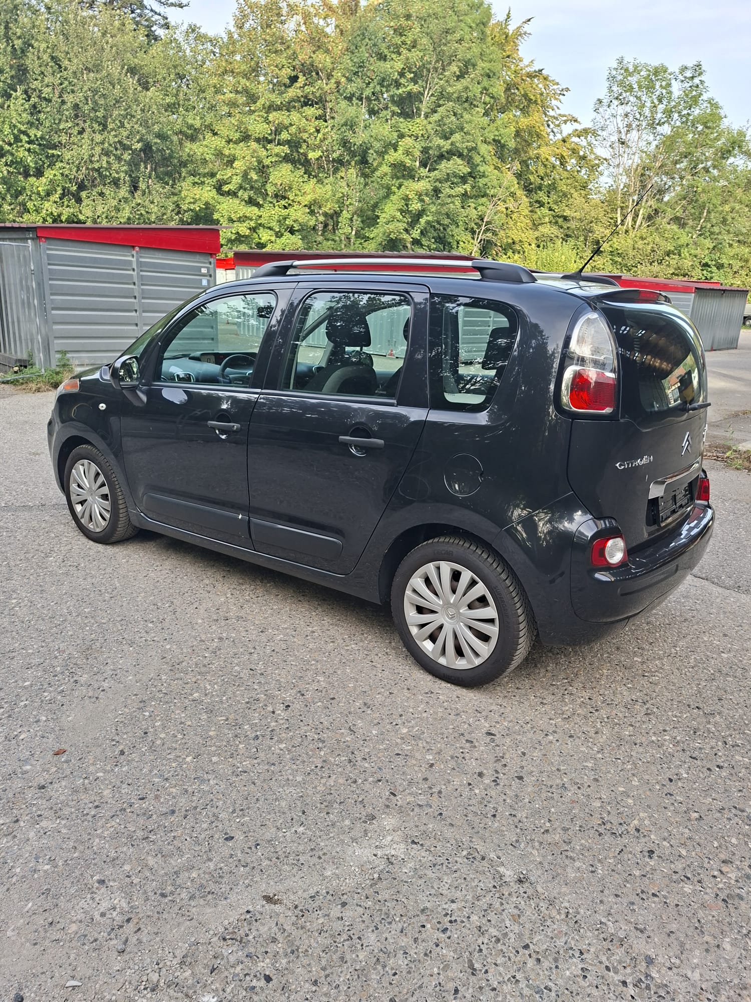 CITROEN C3 Picasso 1.6 HDi Exclusive EGS6-image-11