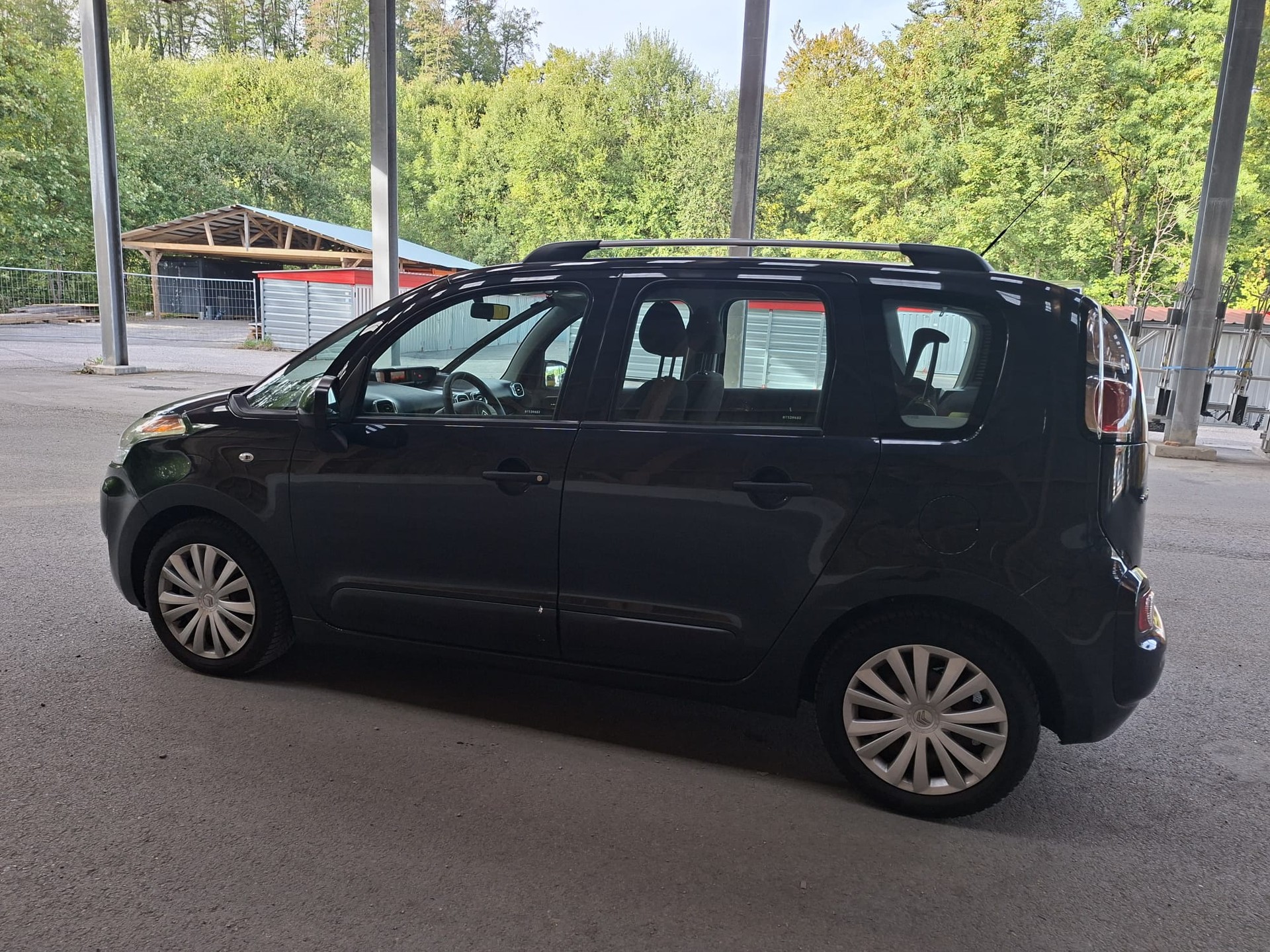 CITROEN C3 Picasso 1.6 HDi Exclusive EGS6-image-6