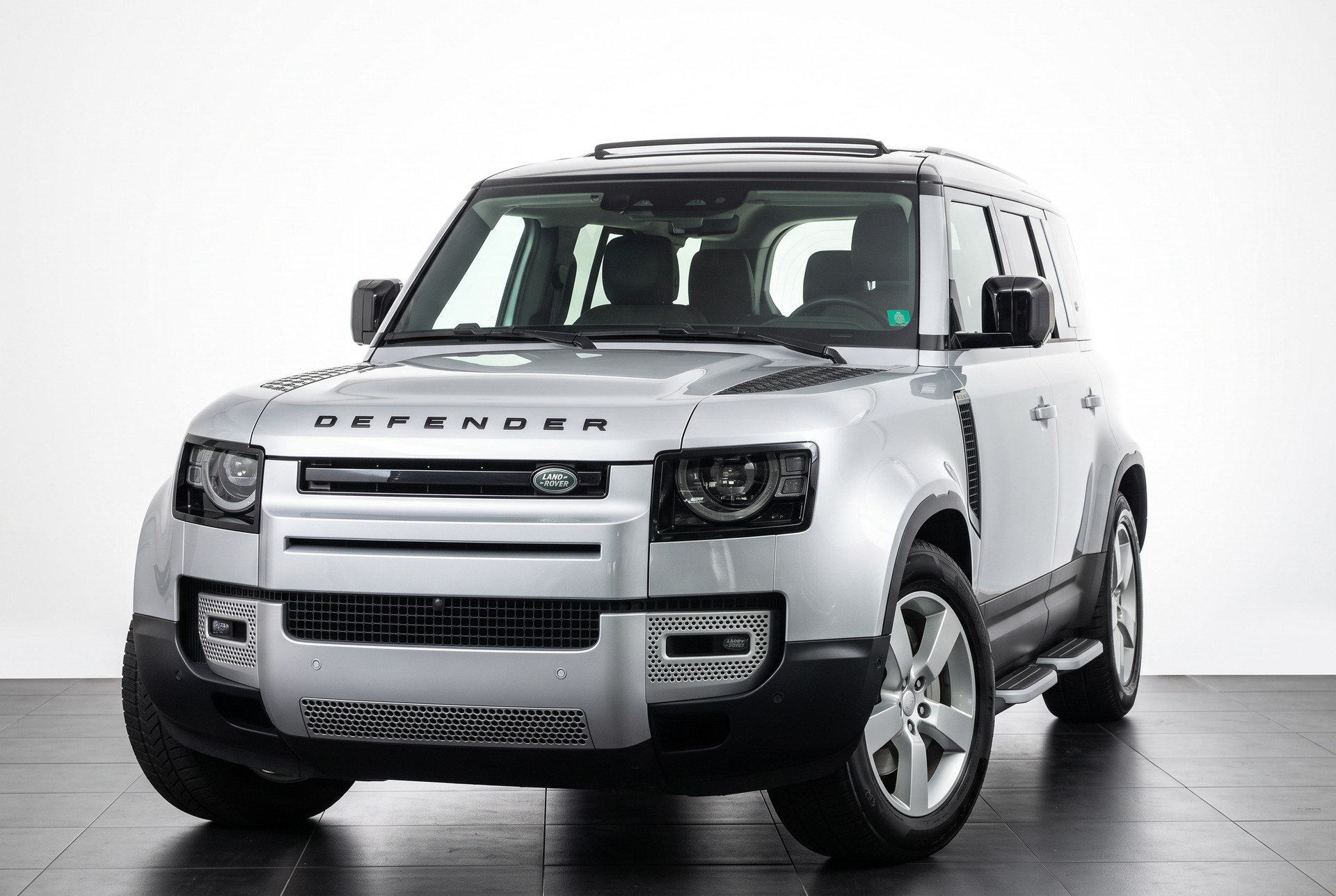 LAND ROVER Defender 110 P300 Si4 HSE First Edition 7 seats-showroom-element-3
