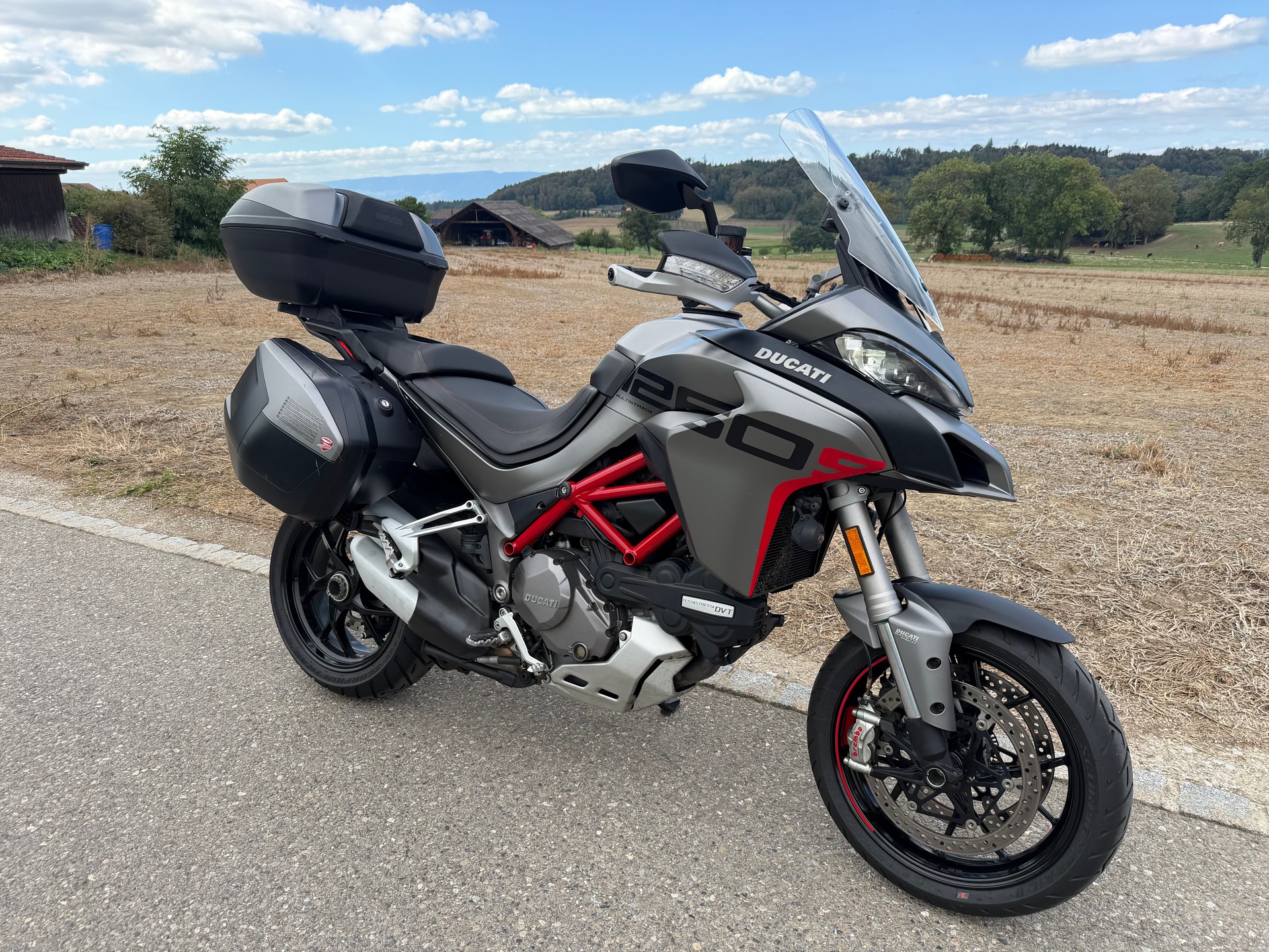 DUCATI Multistrada 1260 S Grand Tour-image-1