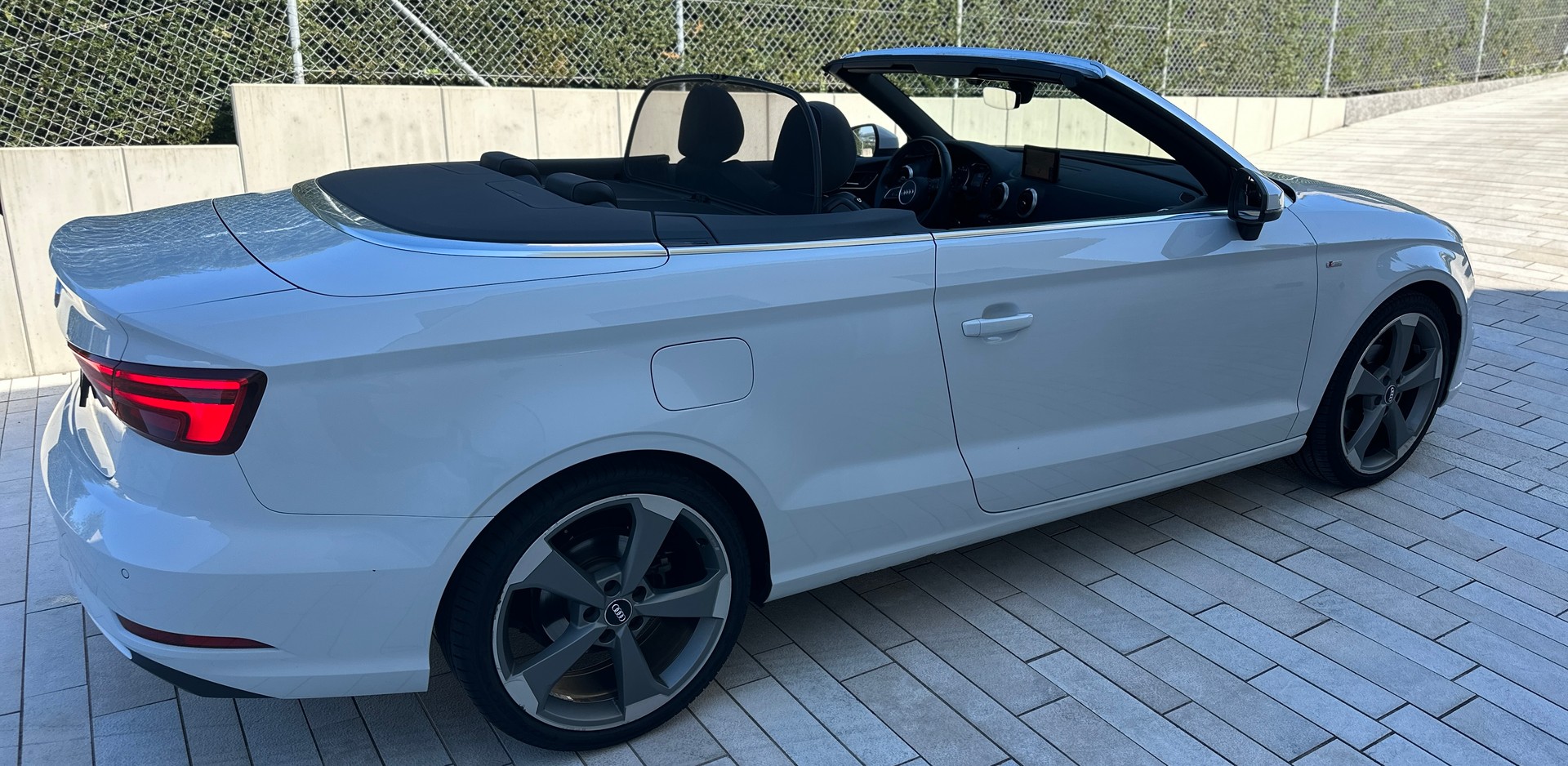 AUDI 1.5 35 TFSI Sport S-Tronic-image-3