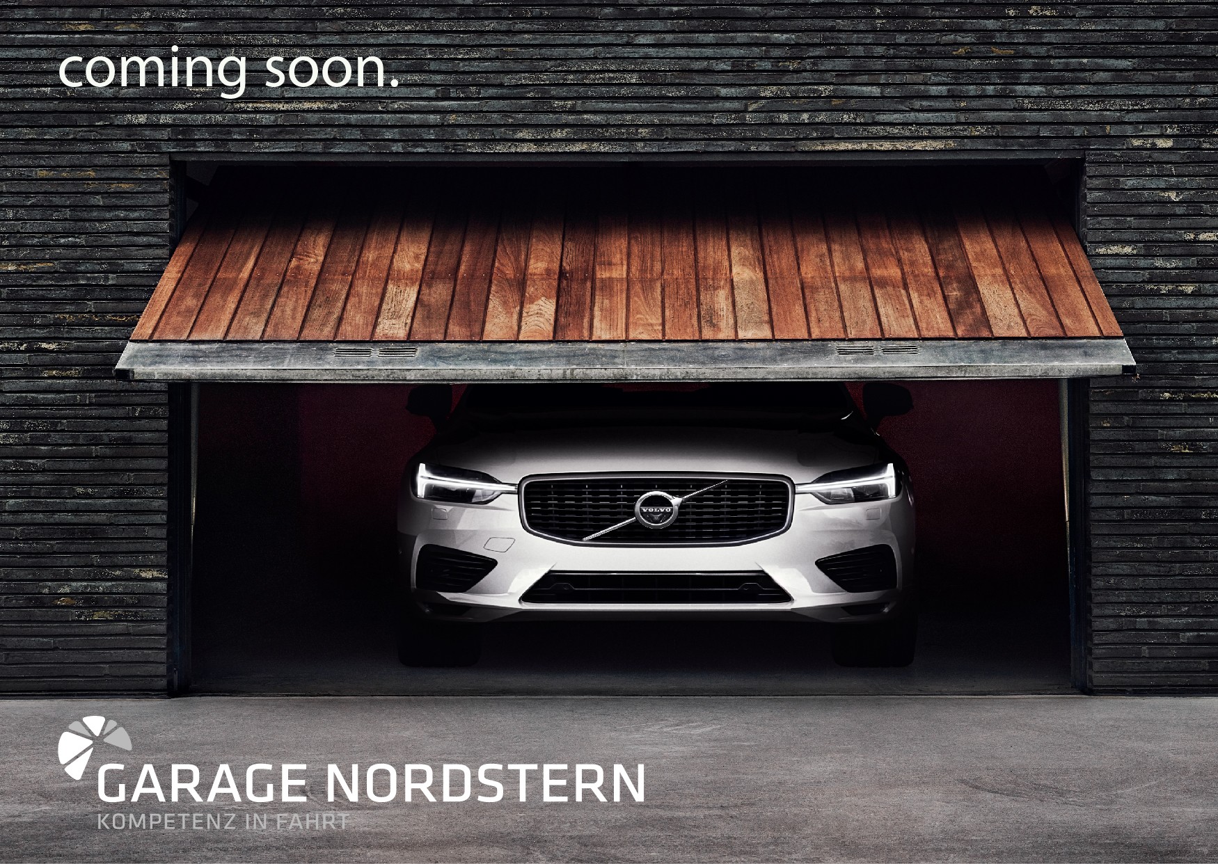 VOLVO XC40 1.5 T5 PiH Ultimate Dark-image-0