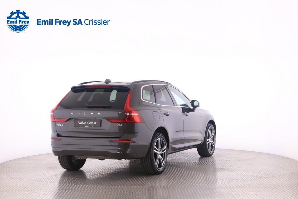 VOLVO XC60 2.0 B4 MH Core-image-1