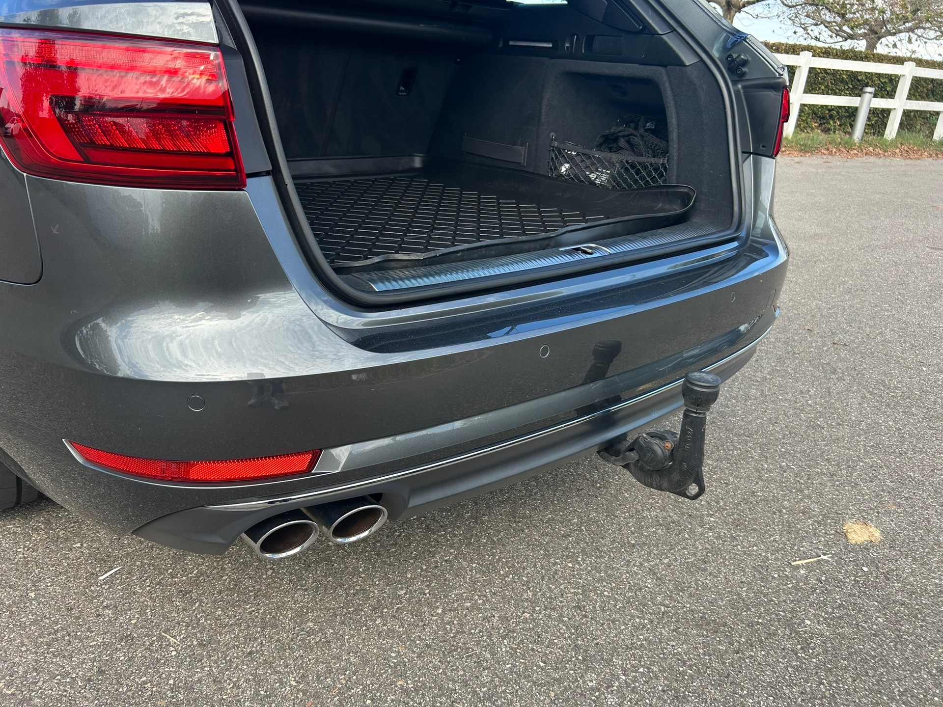 AUDI A4 Avant 3.0 TDI Sport quattro tiptronic-image-15