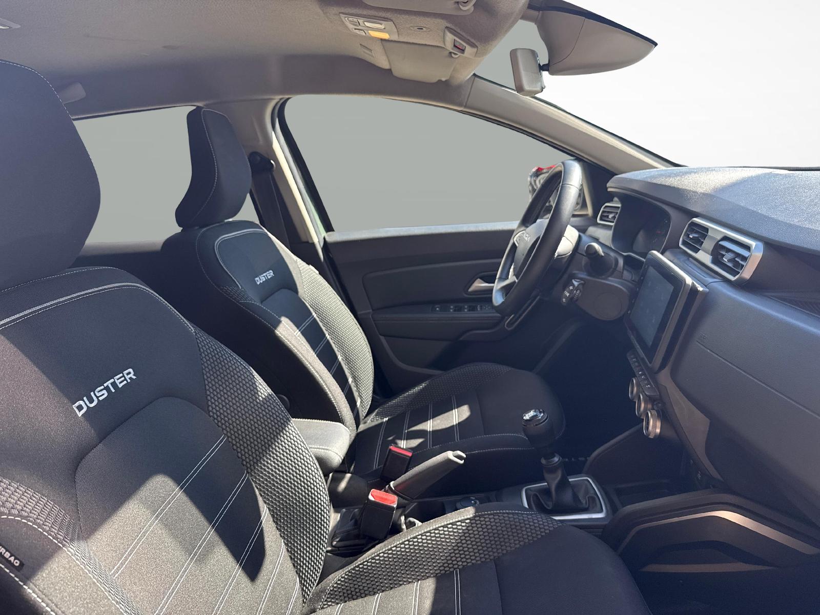 DACIA Duster 1.3 TCe 150 Journey+ 4WD-image-9