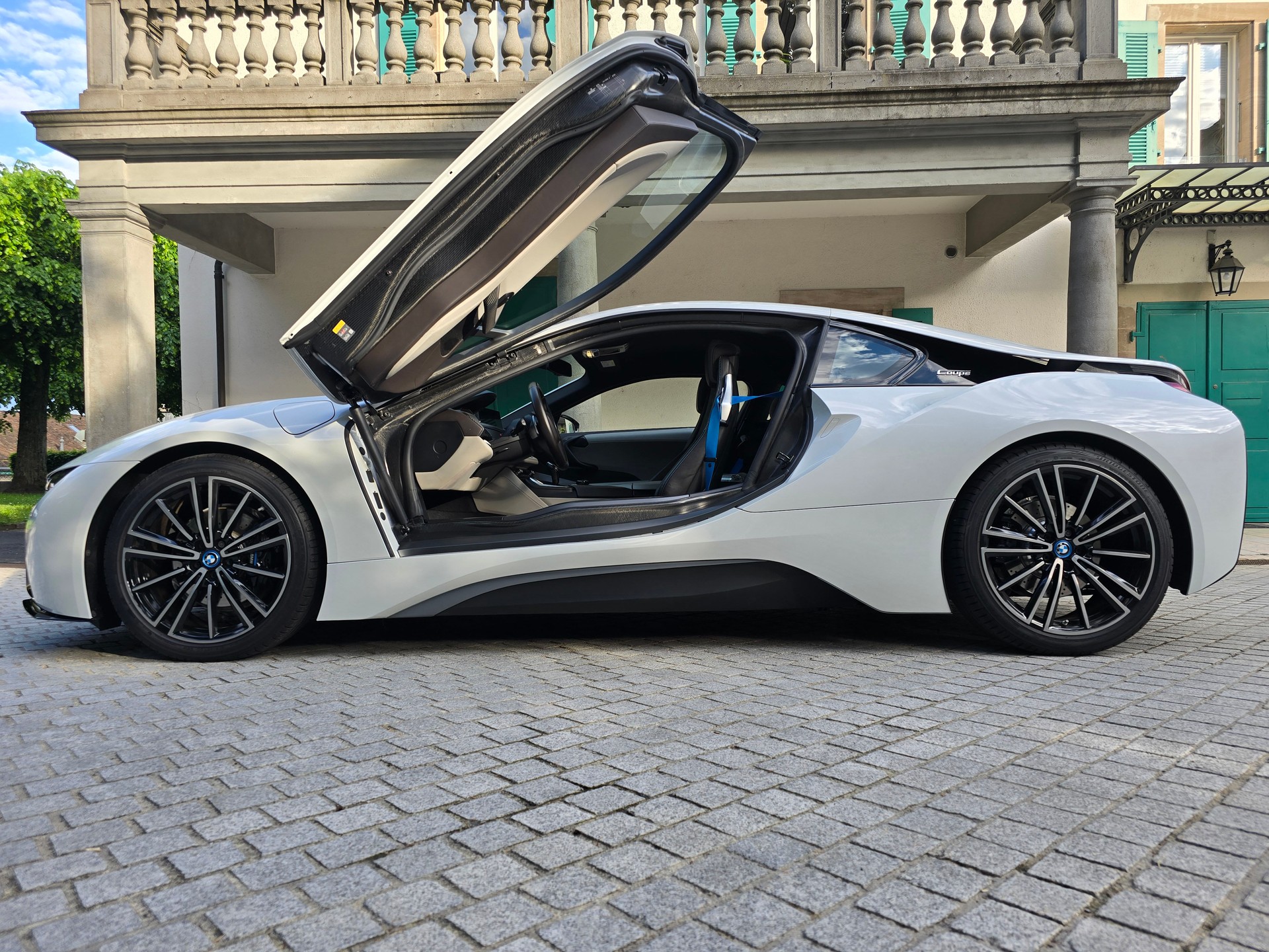 BMW i8 Coupé-image-5