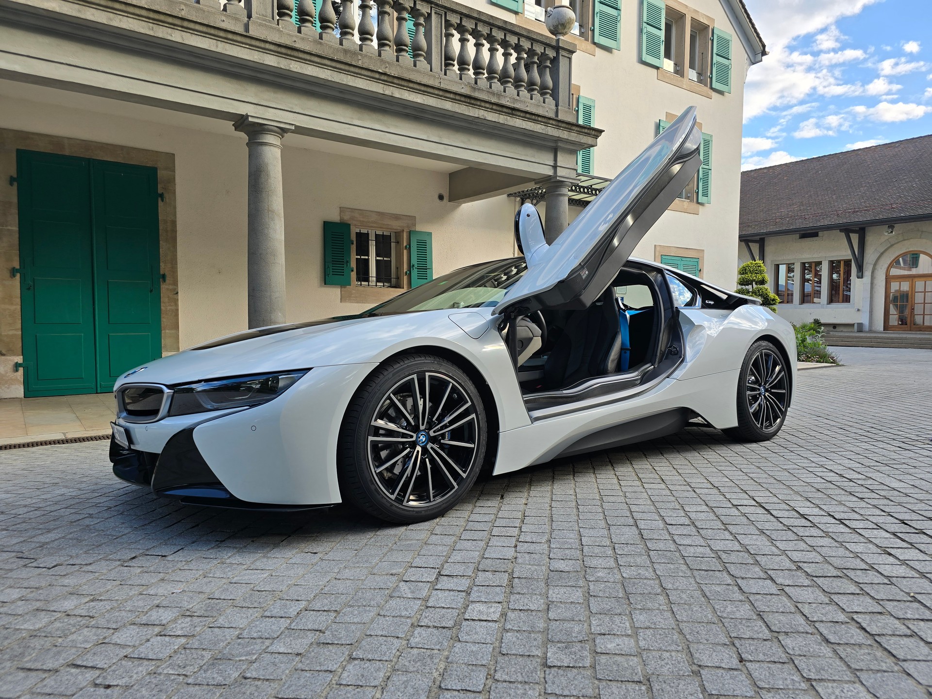 BMW i8 Coupé-image-14