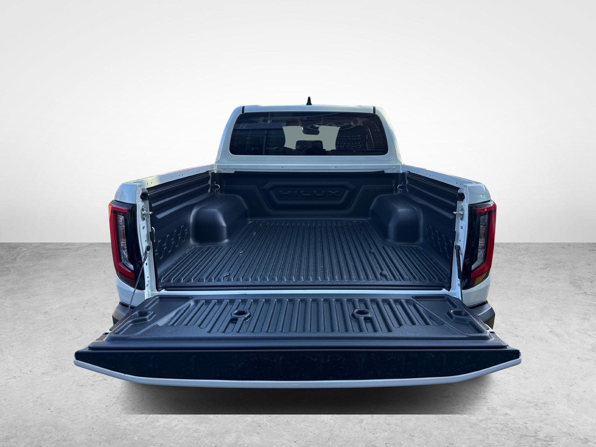 TOYOTA Hilux Double Cab.-Pick-up 59KWh Style-image-11