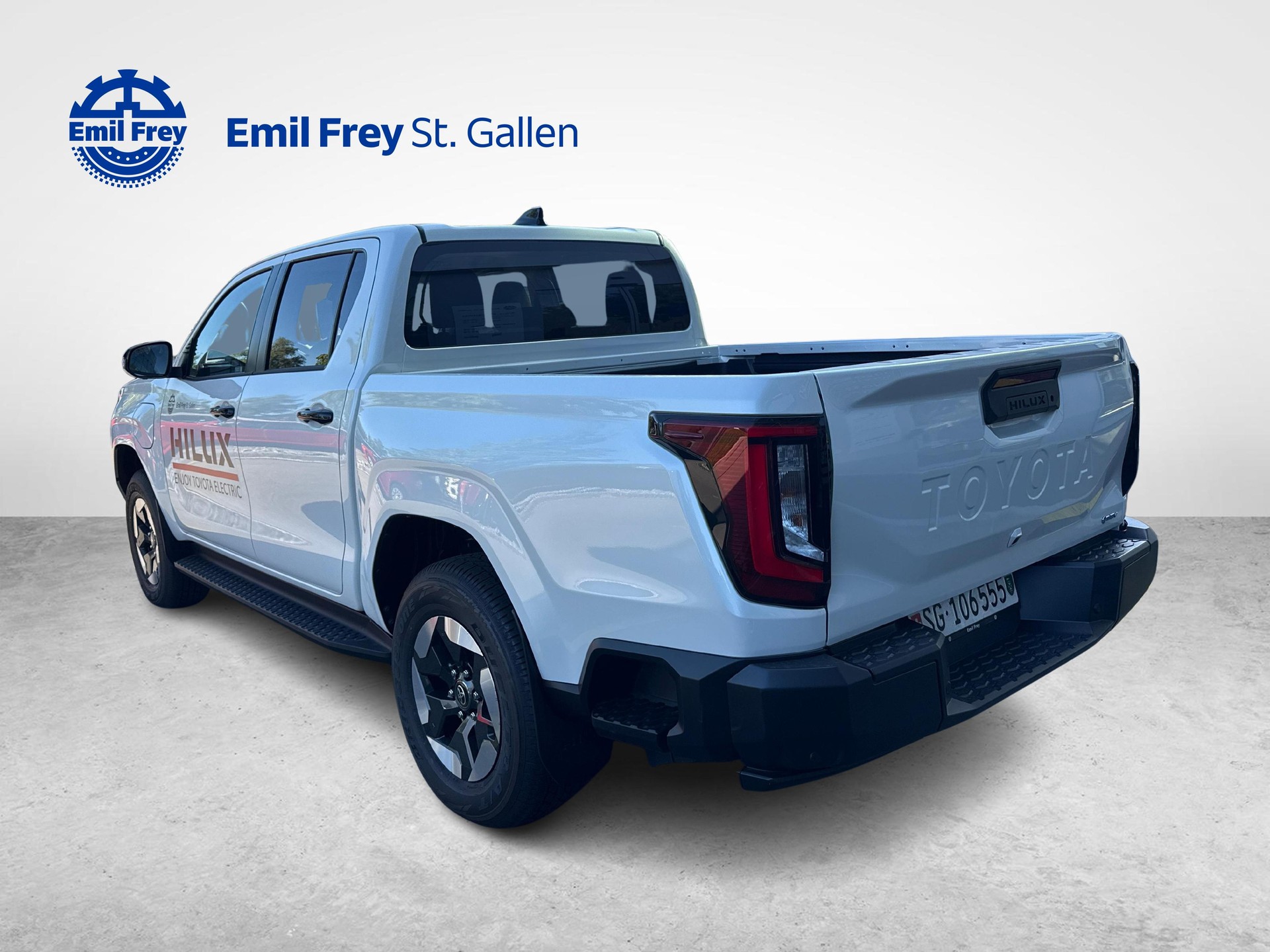 TOYOTA Hilux Double Cab.-Pick-up 59KWh Style-image-2