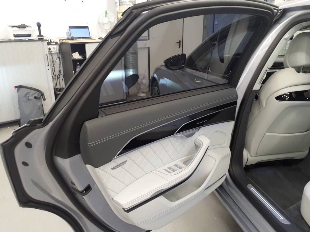AUDI A8 60 L TFSI e quattro*Volllederpaket Audi design selection,Np.214'290.-*-image-7