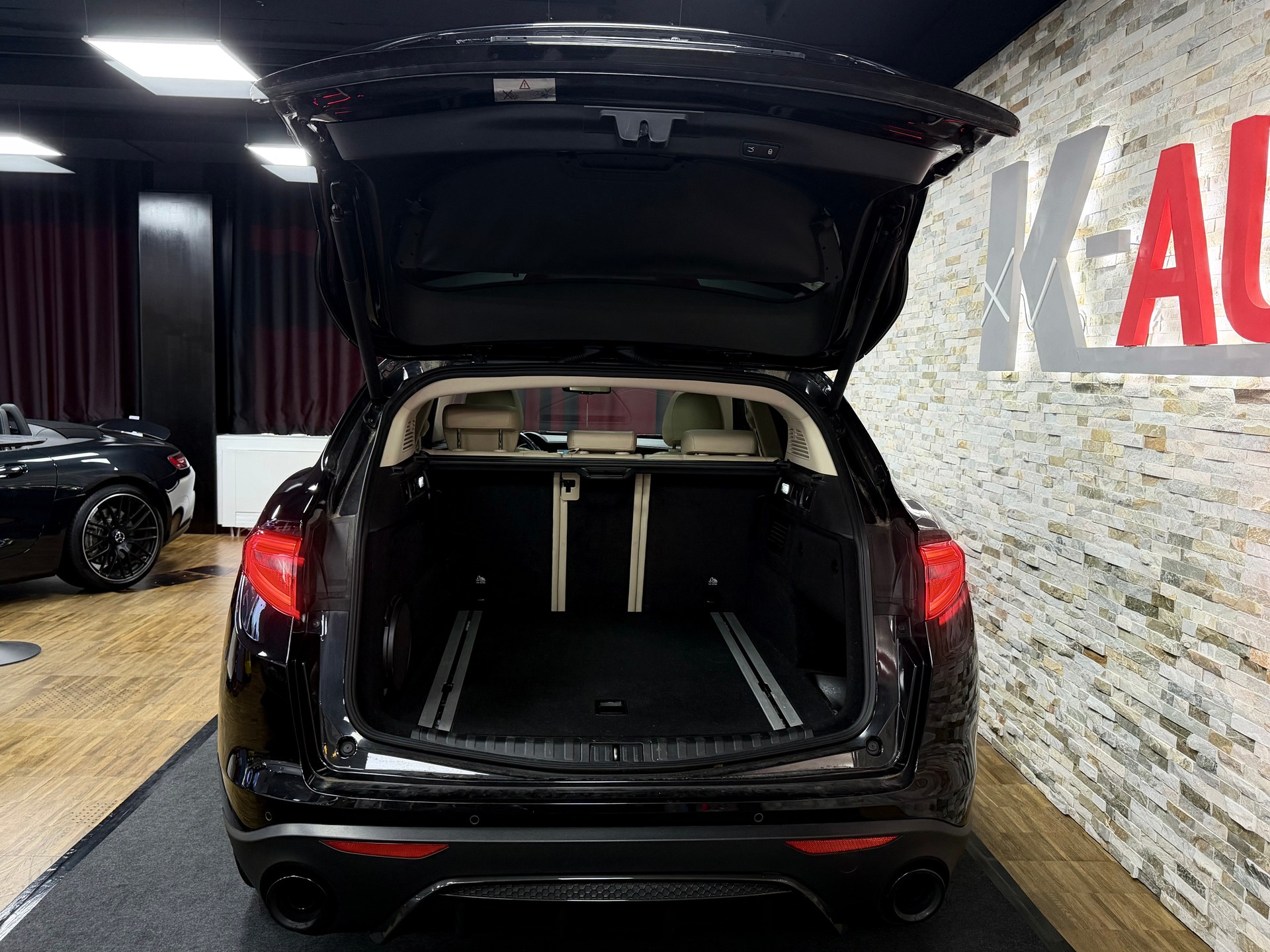 ALFA ROMEO Stelvio 2.0 Executive Q4 Automatic-image-26