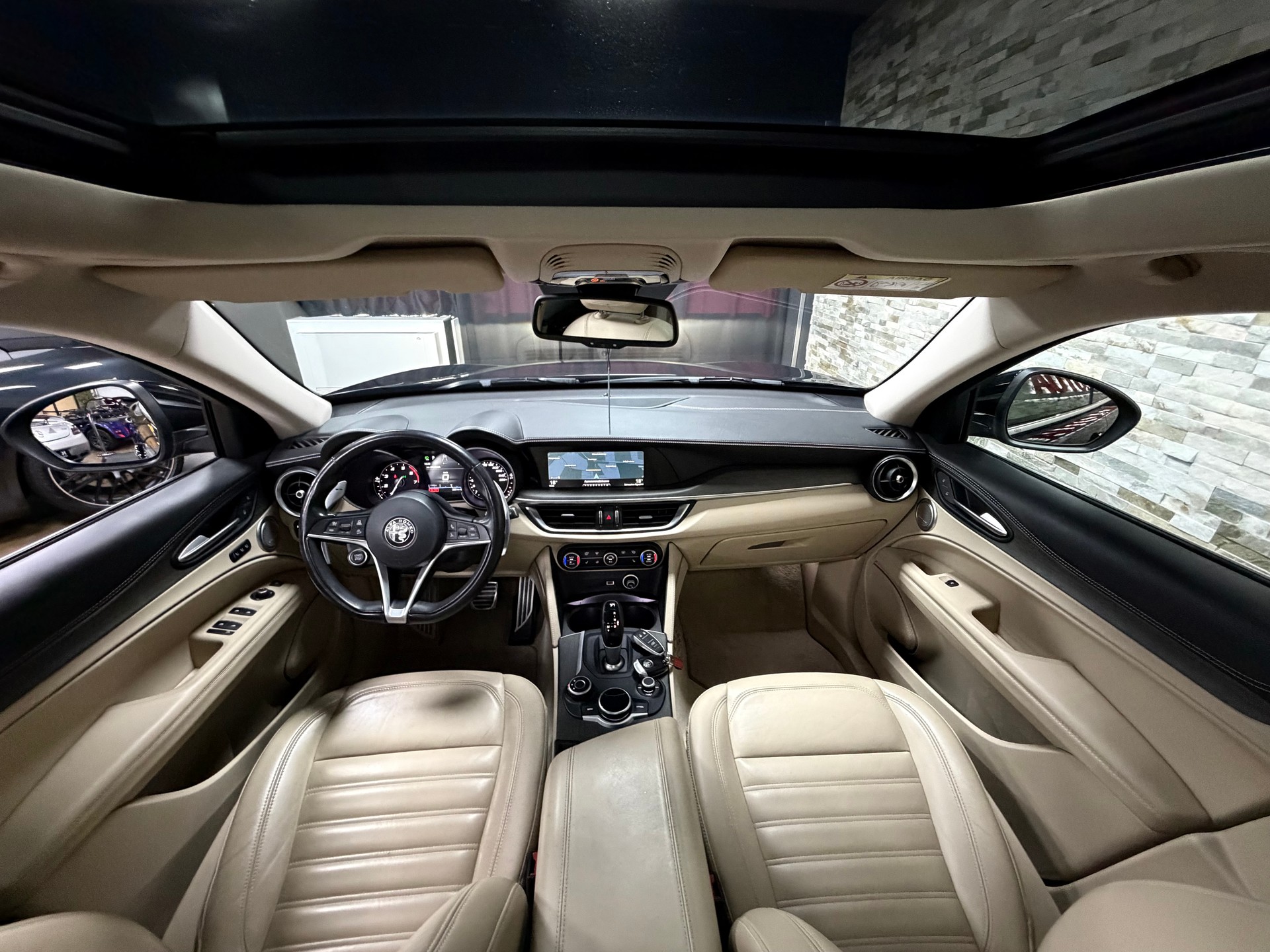 ALFA ROMEO Stelvio 2.0 Executive Q4 Automatic-image-24