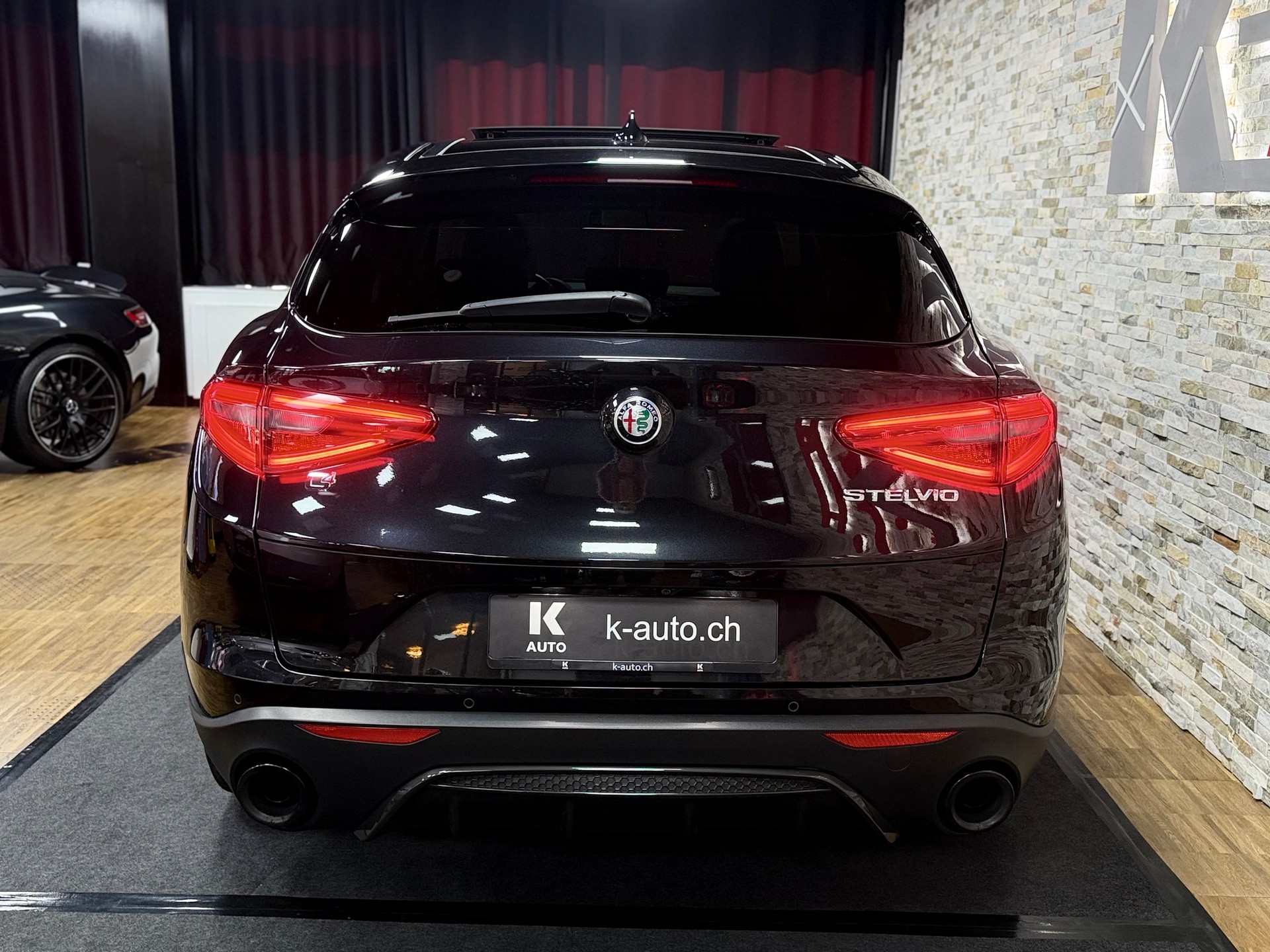ALFA ROMEO Stelvio 2.0 Executive Q4 Automatic-image-2