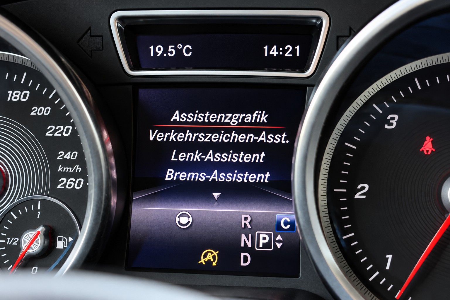 MERCEDES-BENZ GLE 350 d Executive 4Matic 9G-Tronic (CH) + 3.5T AHK-image-25