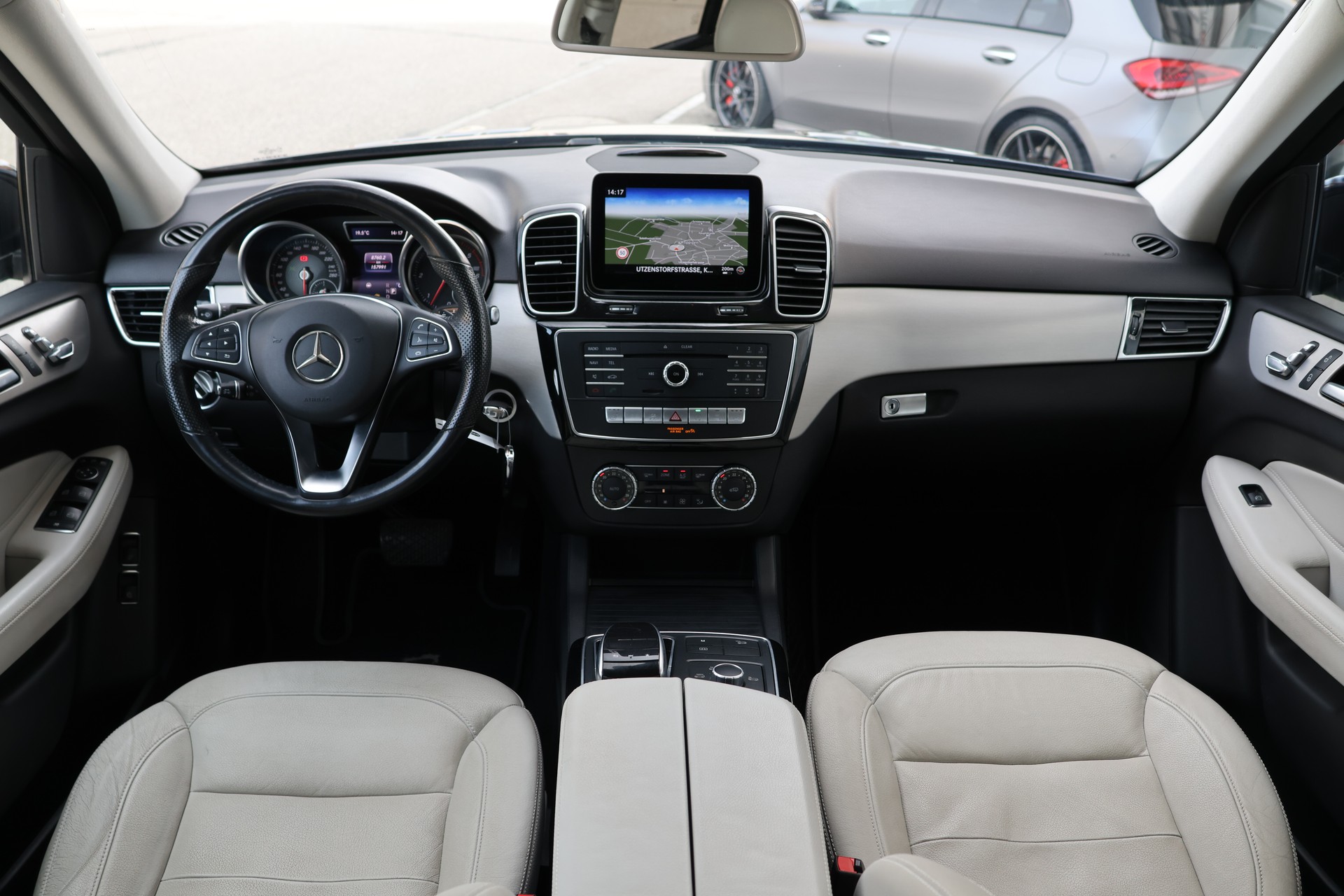 MERCEDES-BENZ GLE 350 d Executive 4Matic 9G-Tronic (CH) + 3.5T AHK-image-17