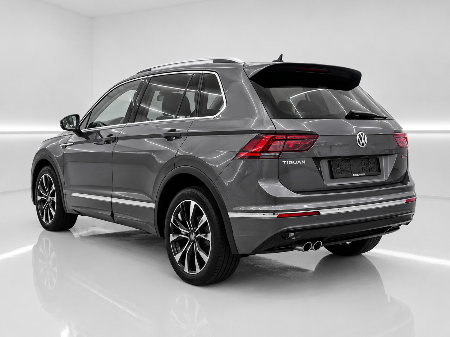 VW Tiguan 2.0 TDI SCR Highline 4Motion DSG-showroom-element-3