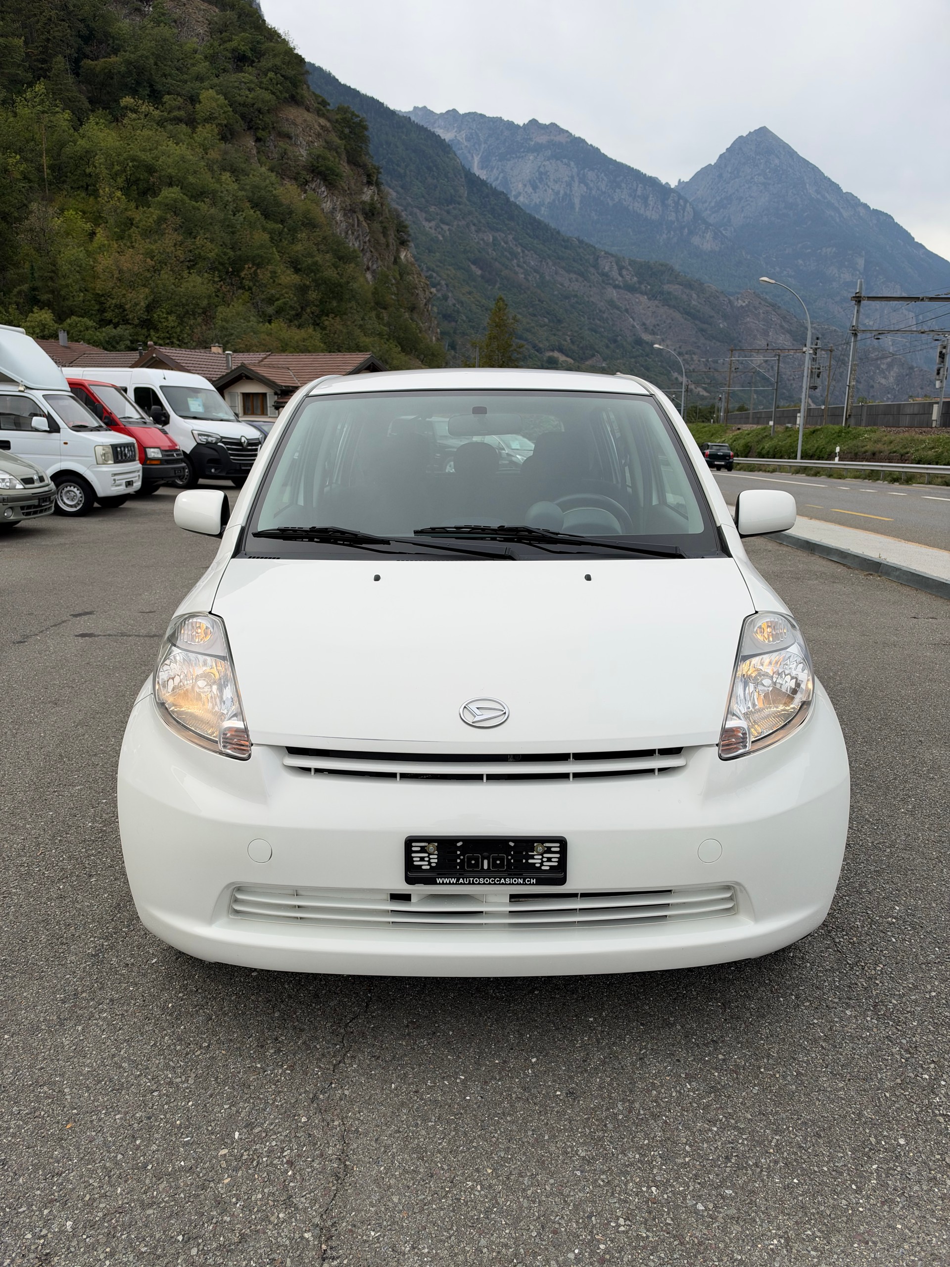 DAIHATSU Sirion 1.3 eco-4WD-image-3