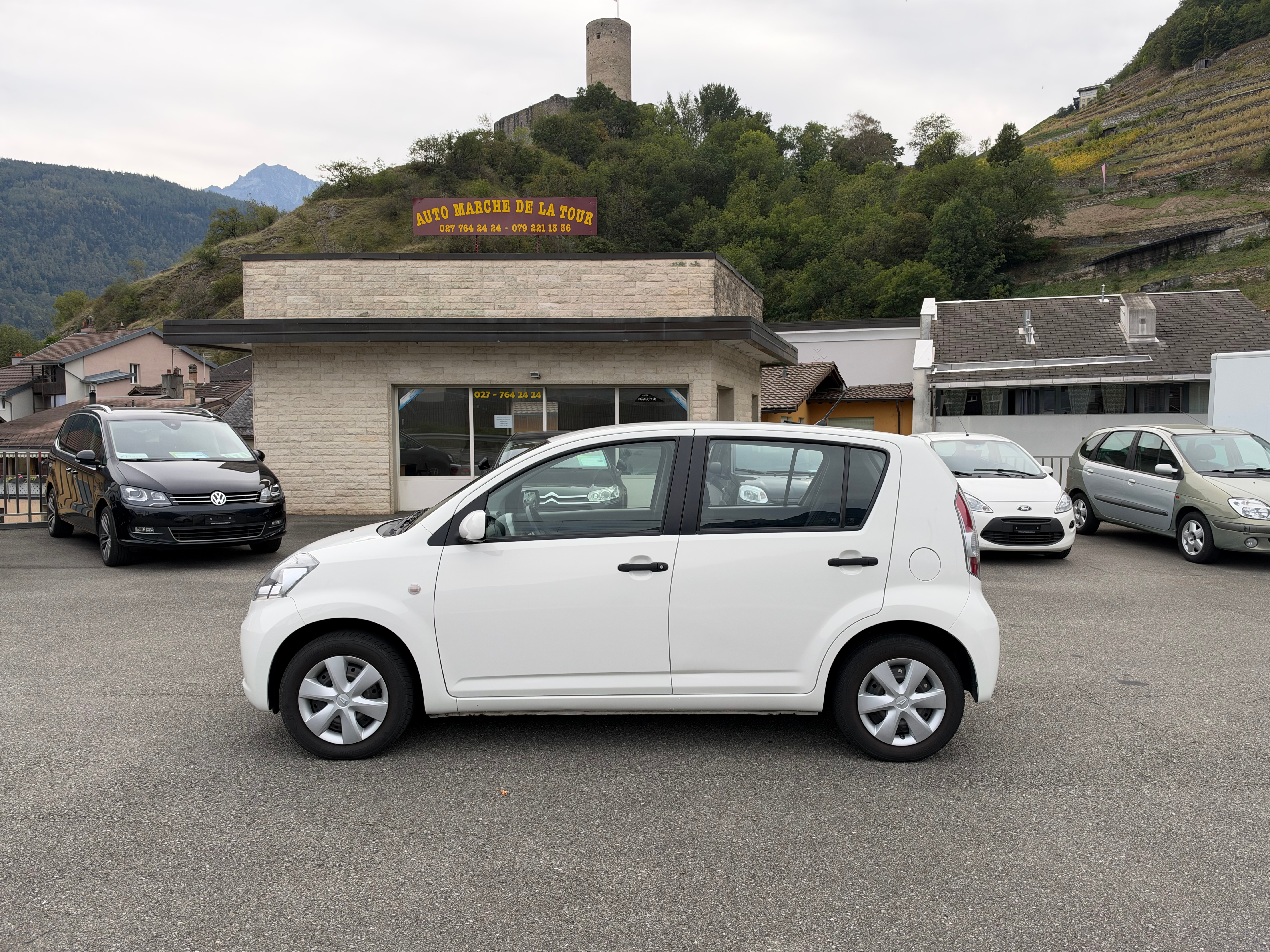 Car photo