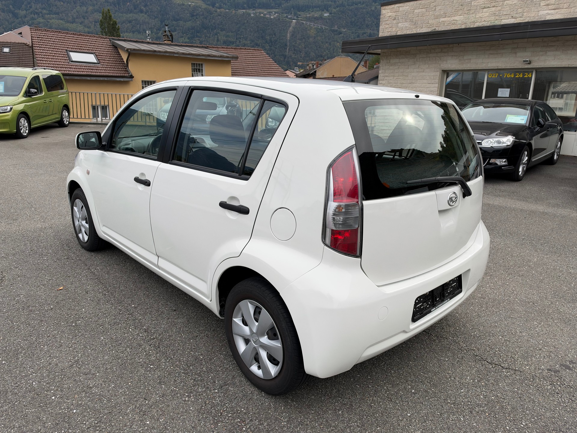 DAIHATSU Sirion 1.3 eco-4WD-image-8