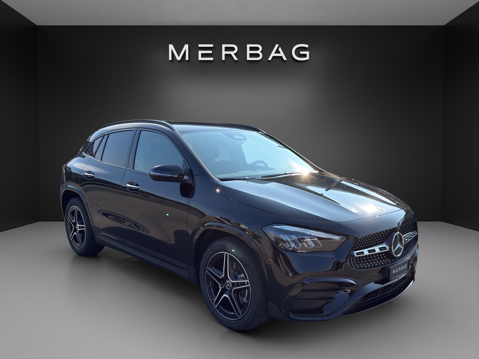MERCEDES-BENZ GLA 200 7G-DCT Night Star-image-5