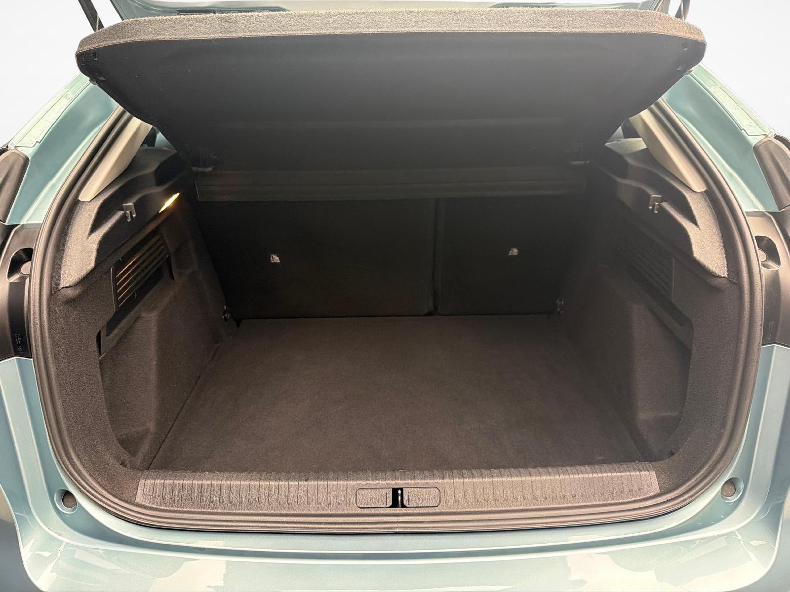 CITROEN Citroën C4 1.2 PureTech Swiss Edition-image-11