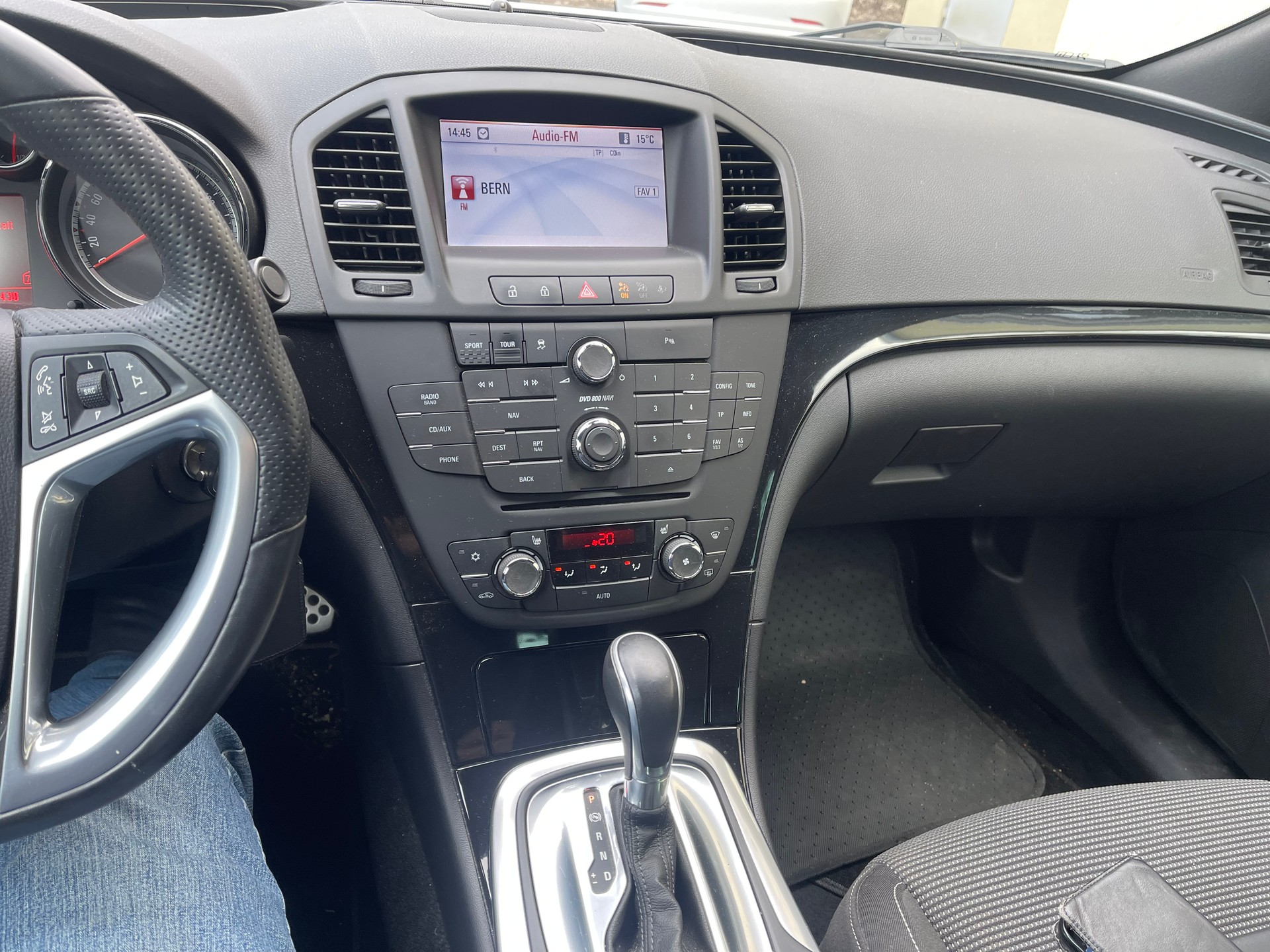 OPEL Insignia 2.0 Turbo Sport Edition 4WD Automatic-image-7