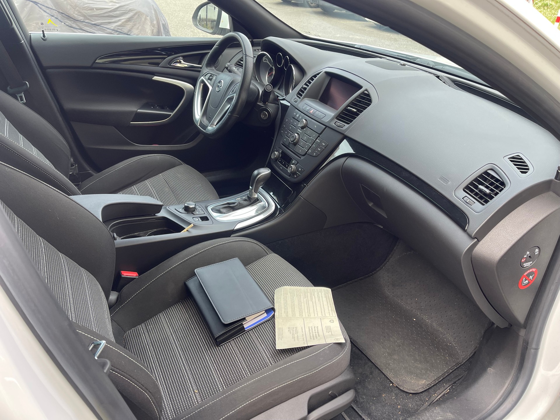 OPEL Insignia 2.0 Turbo Sport Edition 4WD Automatic-image-6